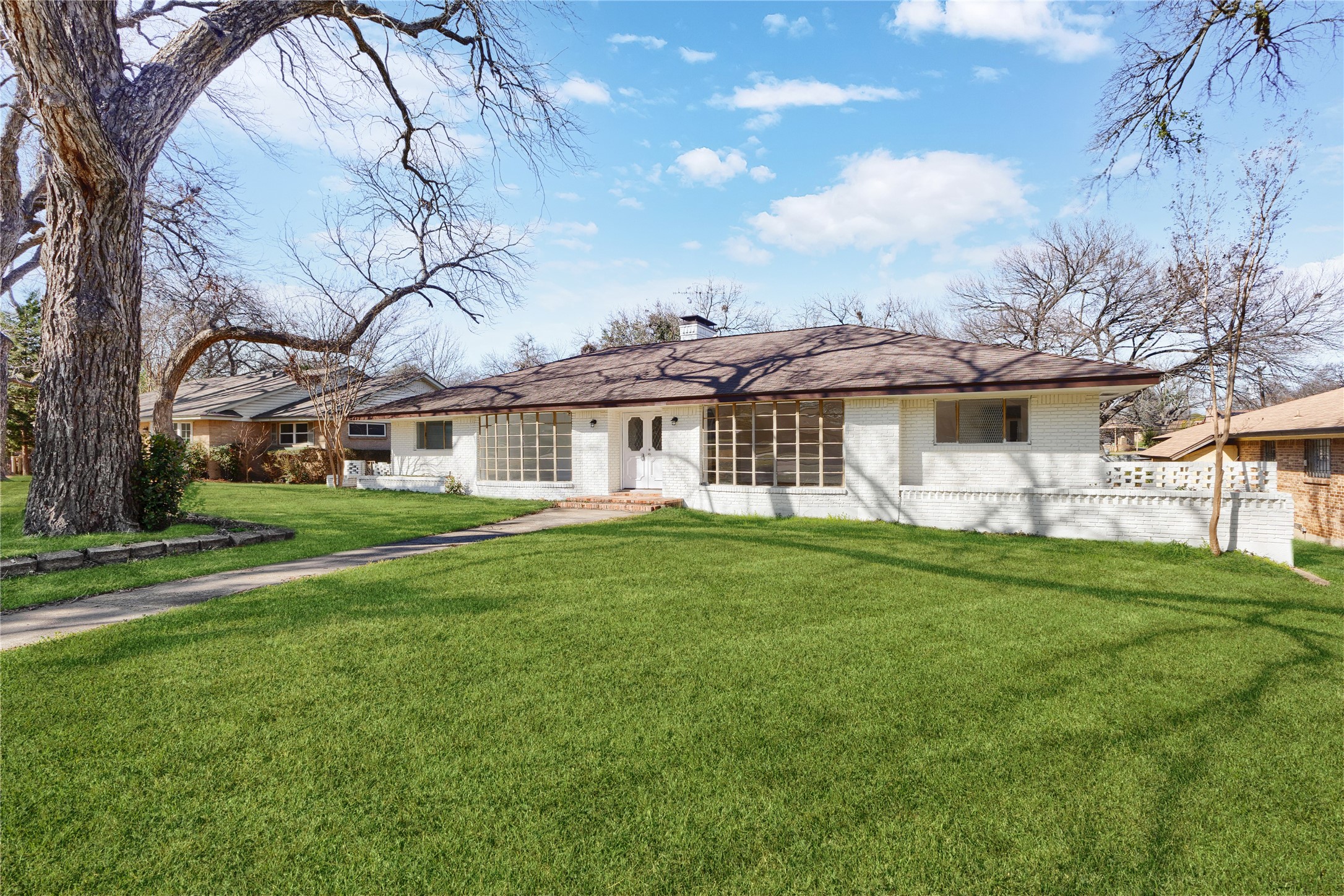 817 Brook Valley Lane Dallas TX 75232