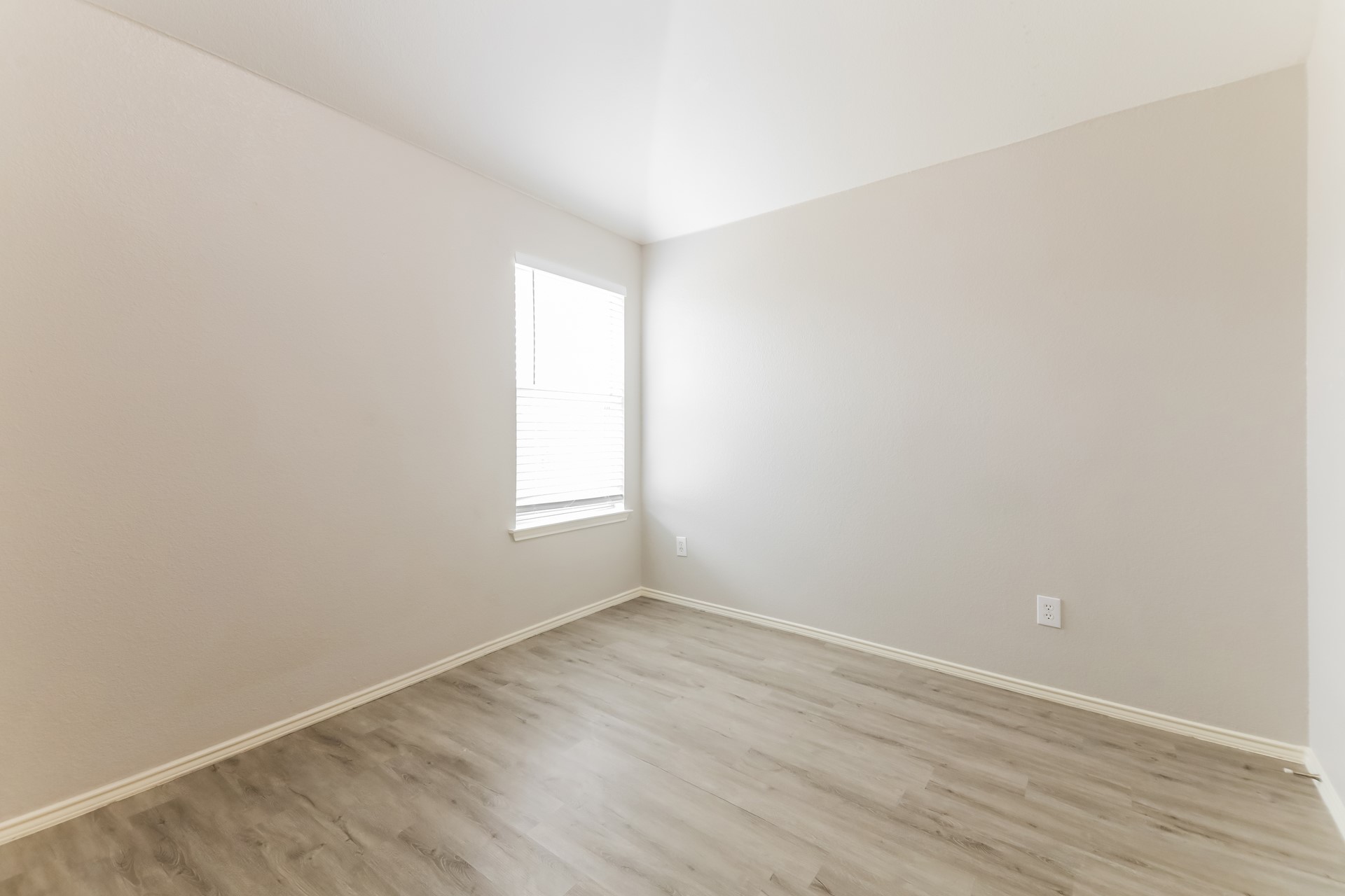 2049 Hollow Creek Drive Dallas TX 75253