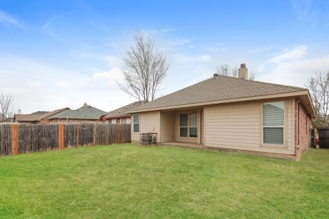 2049 Hollow Creek Drive Dallas TX 75253