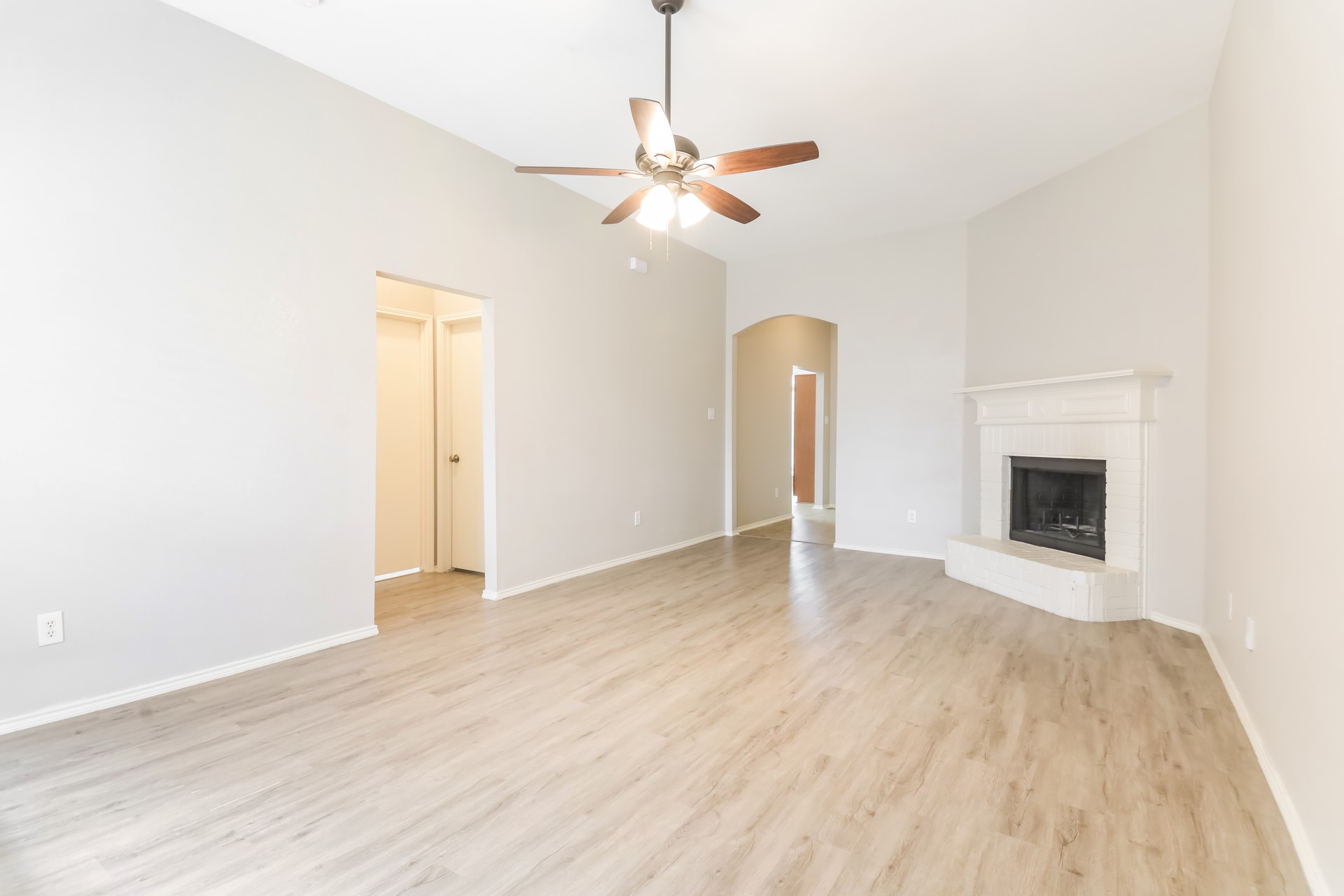 2049 Hollow Creek Drive Dallas TX 75253
