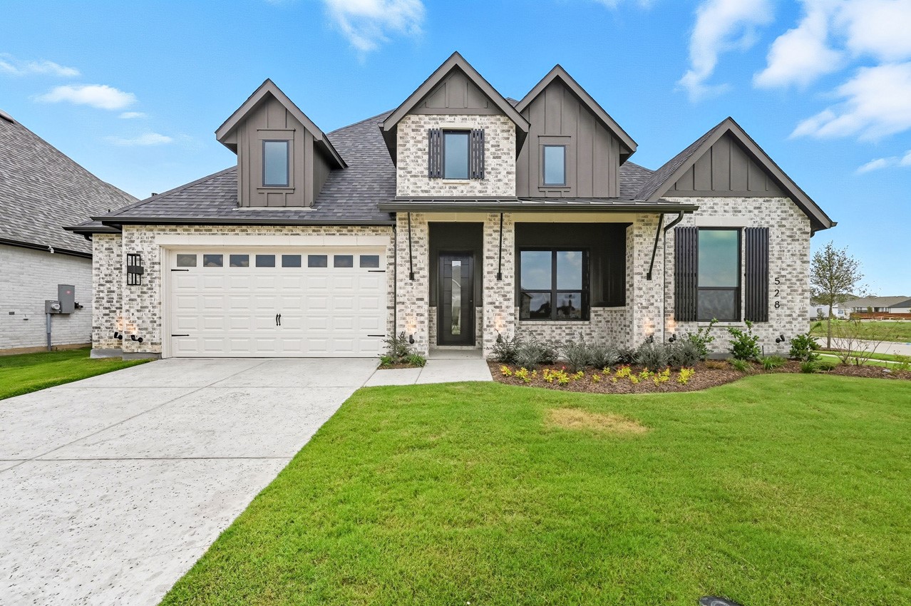 528 Lockhart Street Waxahachie TX 75165