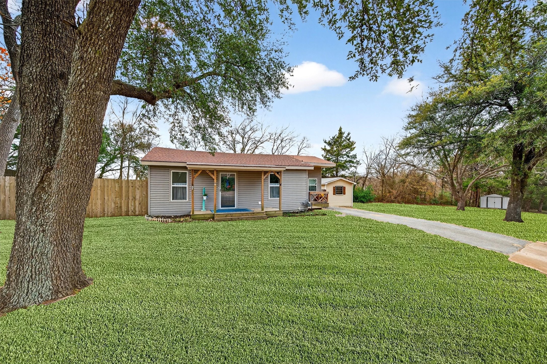 1710 W Crawford Street Denison TX 75020
