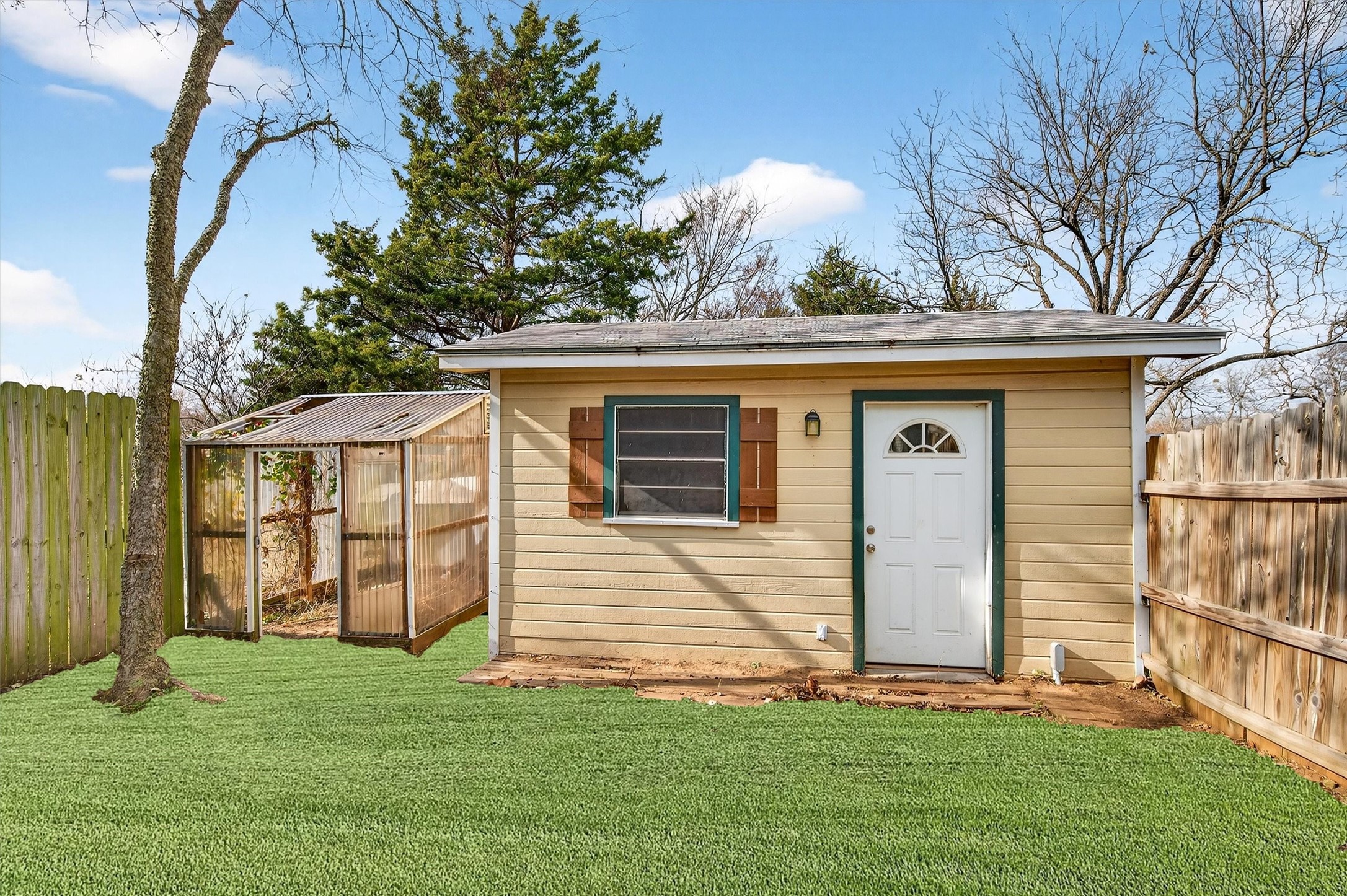 1710 W Crawford Street Denison TX 75020
