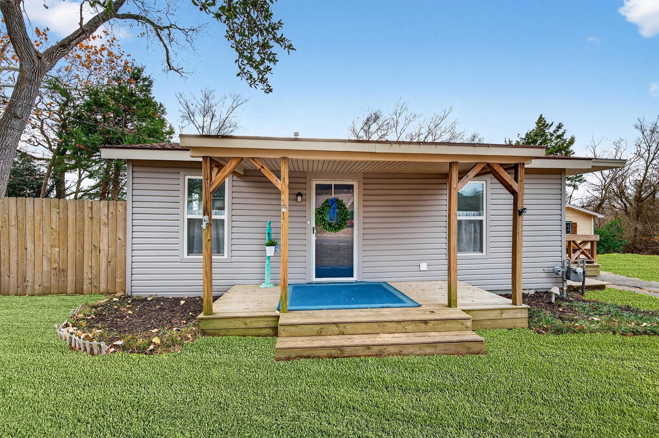 1710 W Crawford Street Denison TX 75020