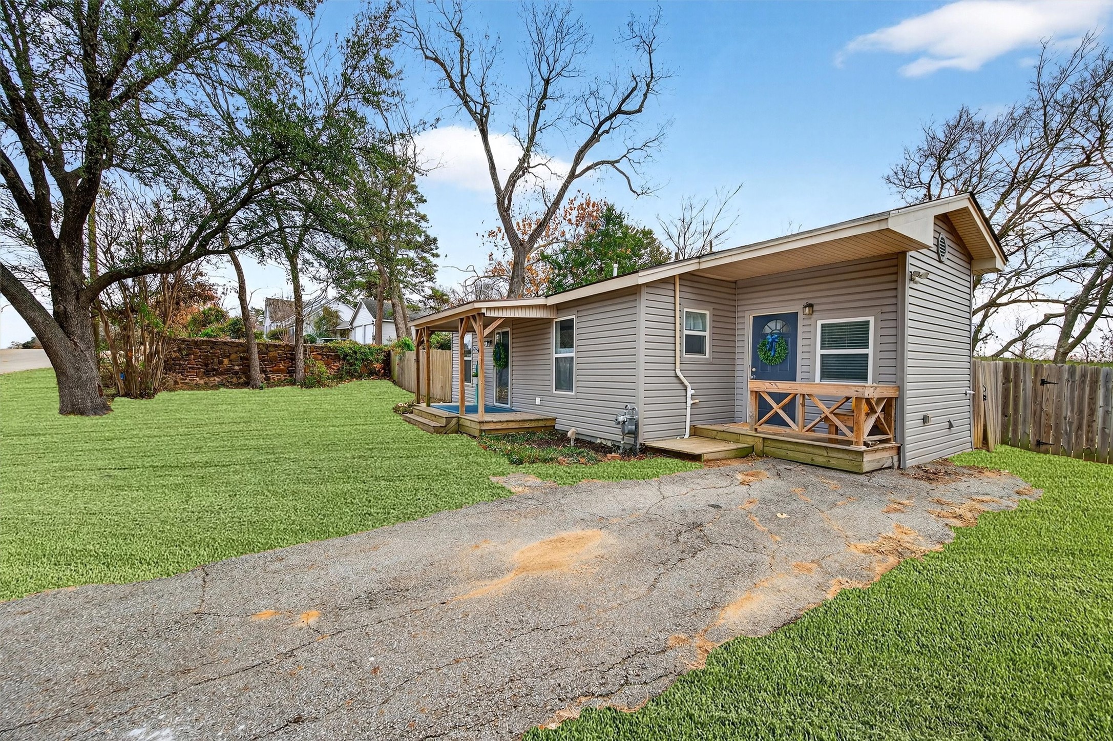 1710 W Crawford Street Denison TX 75020