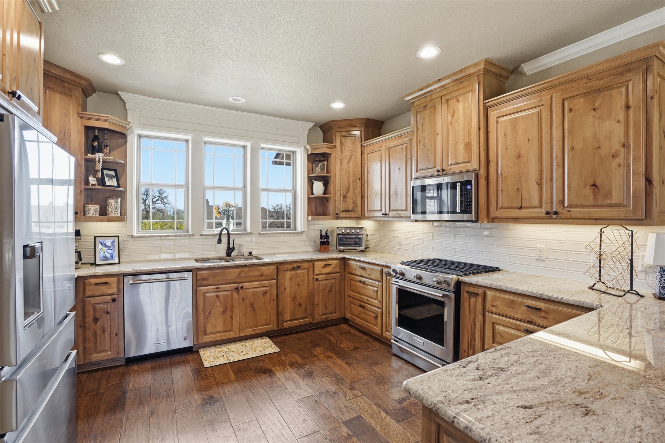 3832 Legend Trail Granbury TX 76049