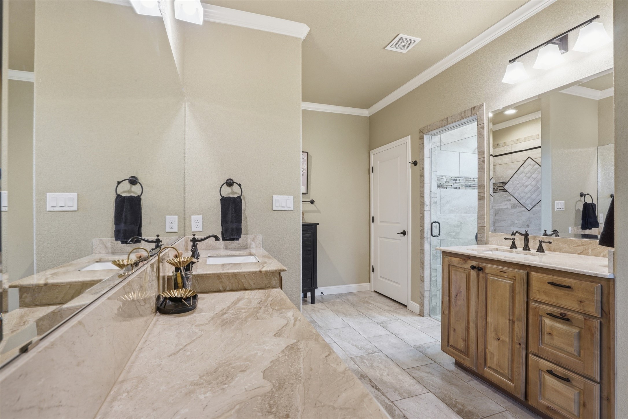 3832 Legend Trail Granbury TX 76049