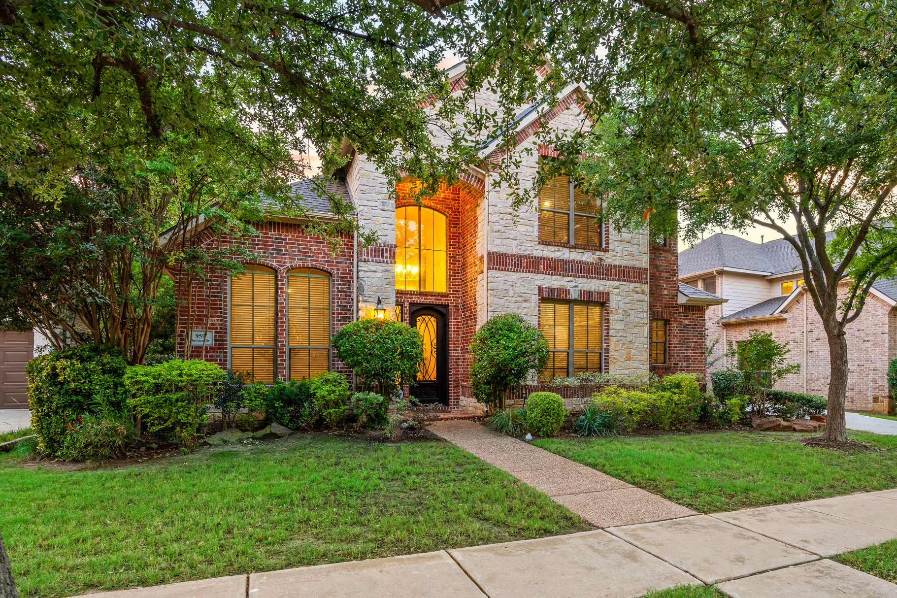 959 Terrace Drive Lantana TX 76226
