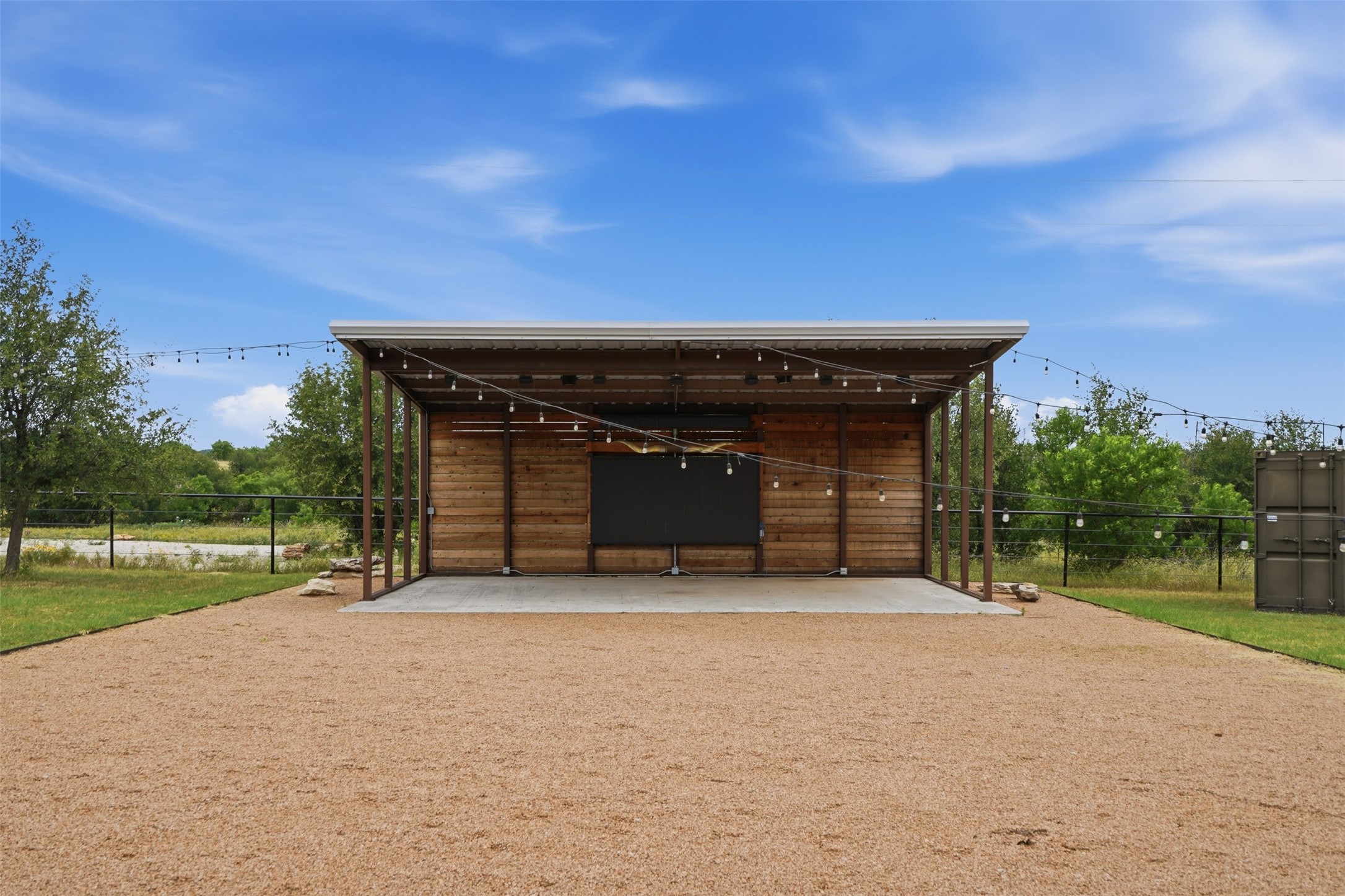 1083 Antler Drive Strawn TX 76475