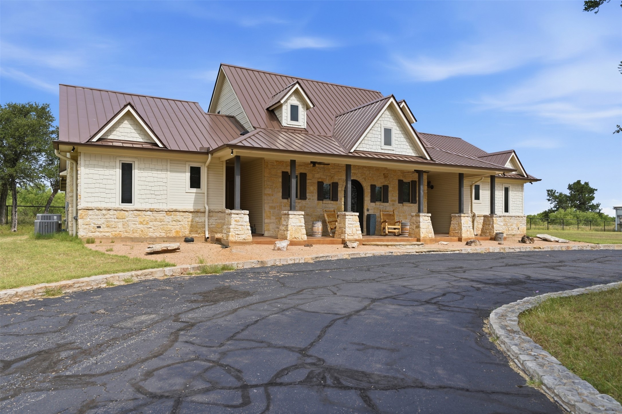 1083 Antler Drive Strawn TX 76475