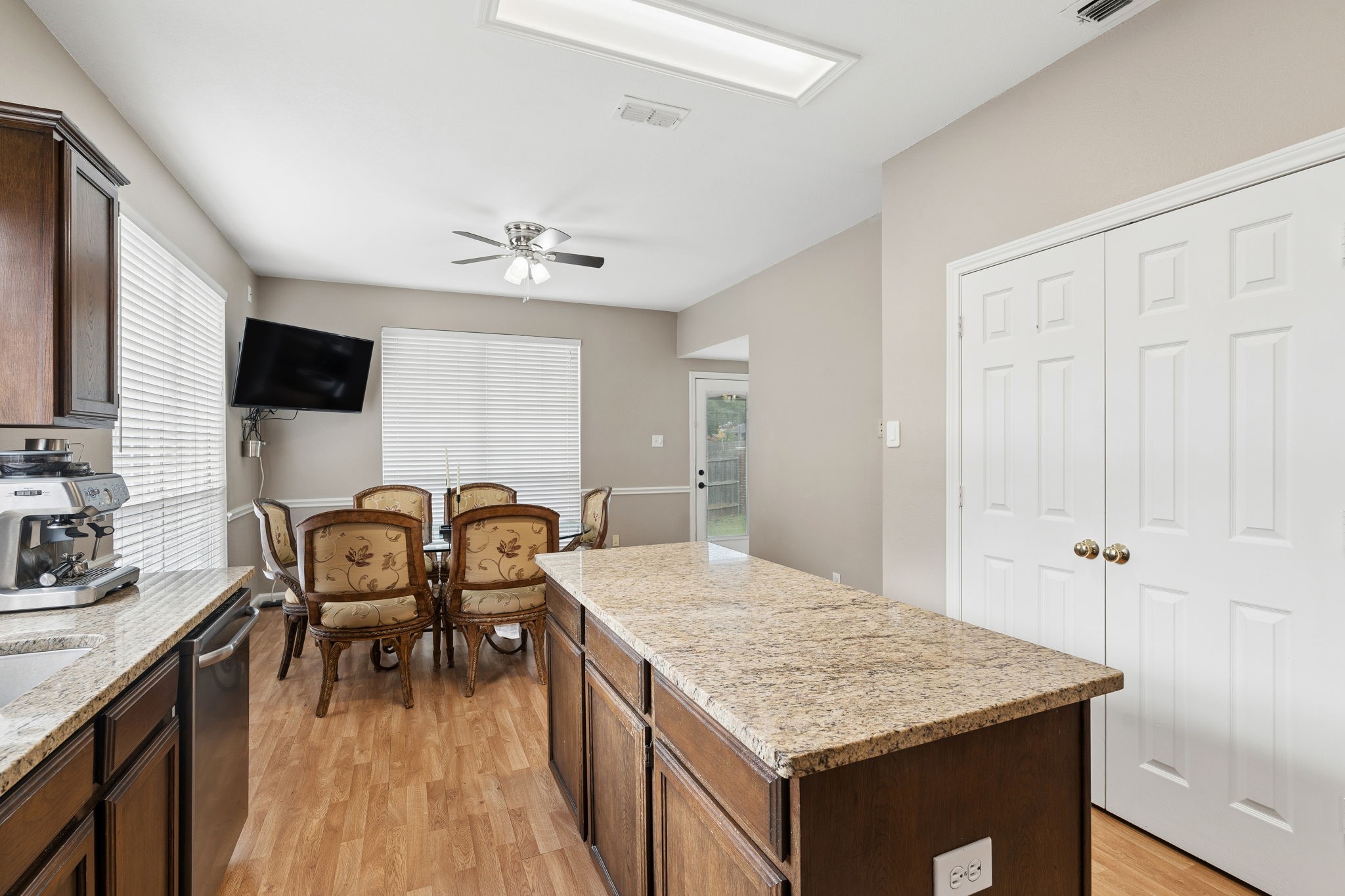 1552 Dublin Circle Grapevine TX 76051