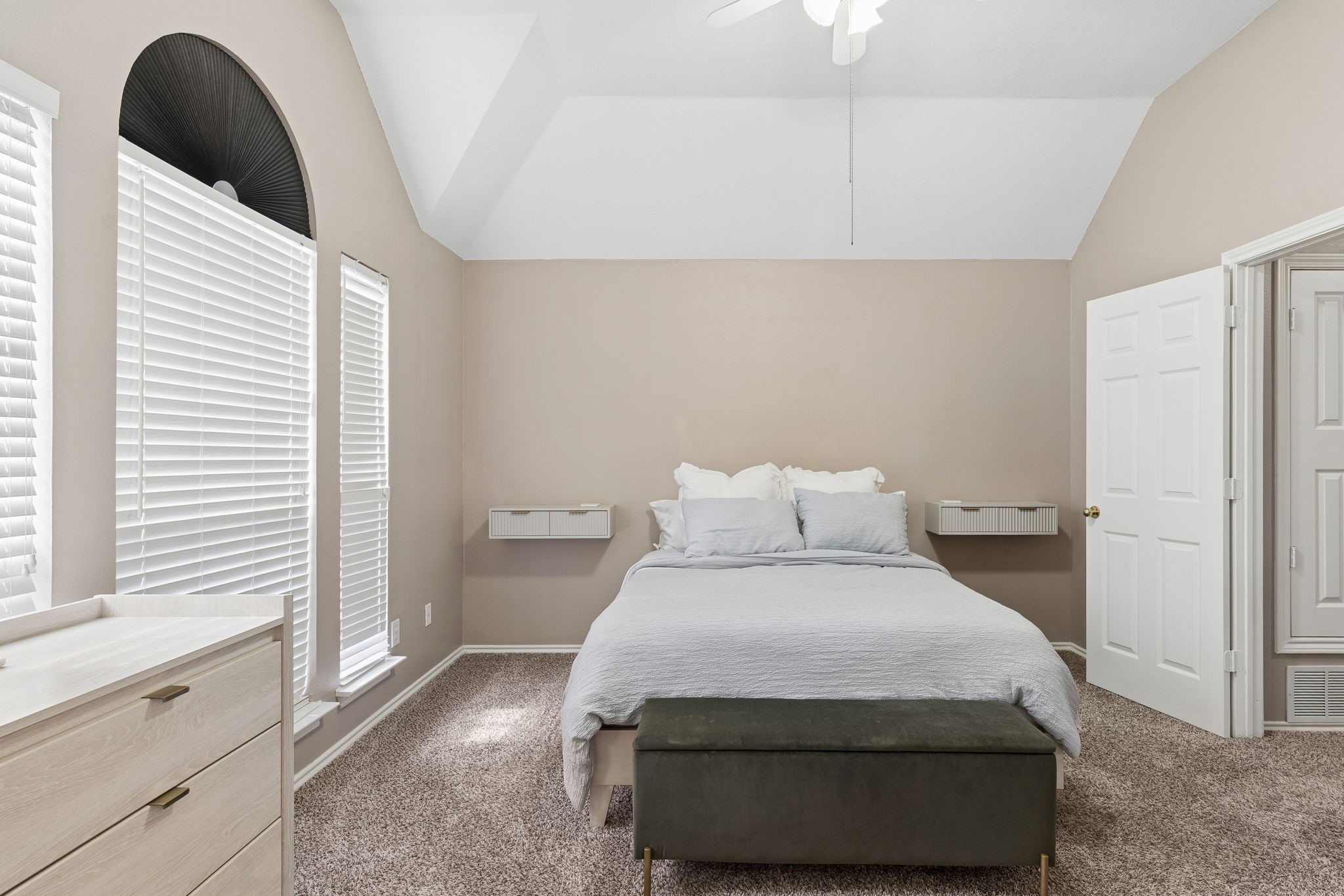 1552 Dublin Circle Grapevine TX 76051