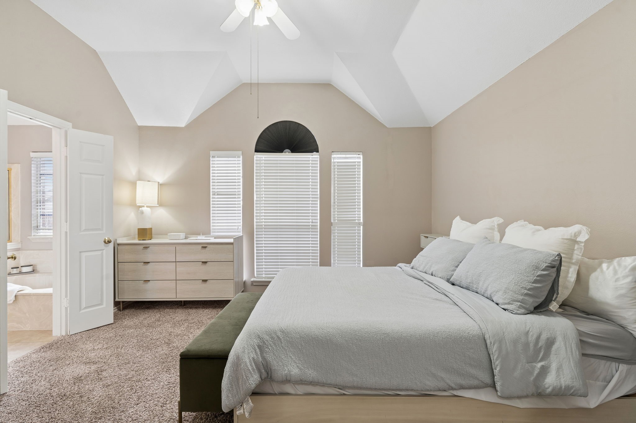 1552 Dublin Circle Grapevine TX 76051