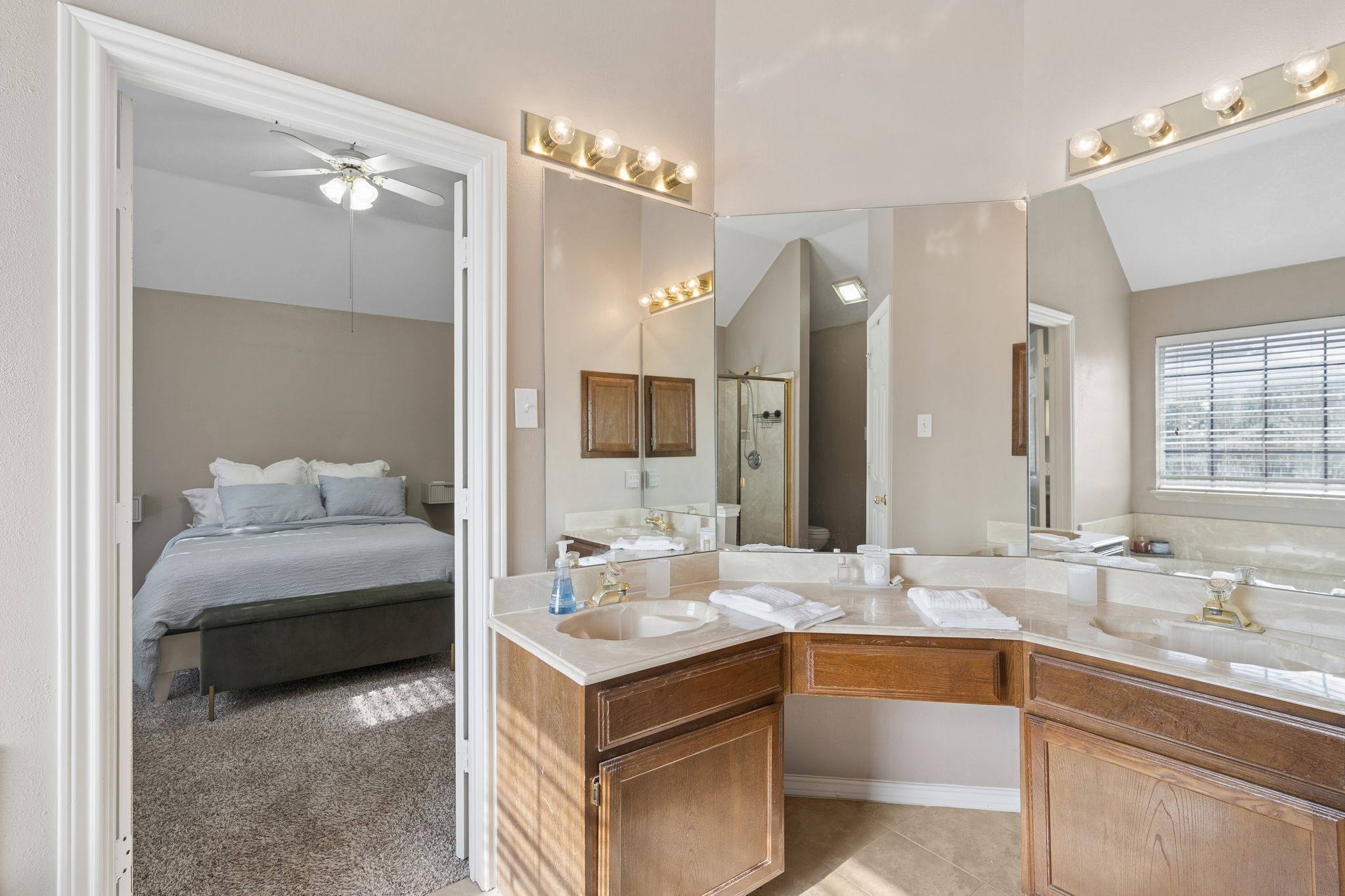 1552 Dublin Circle Grapevine TX 76051