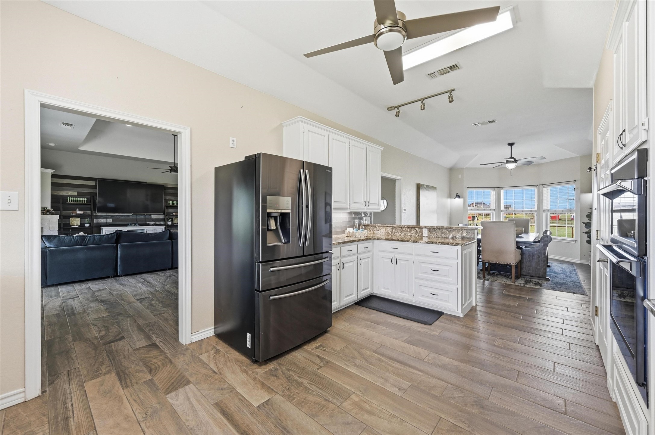 2701 Hulen Street Burleson TX 76028