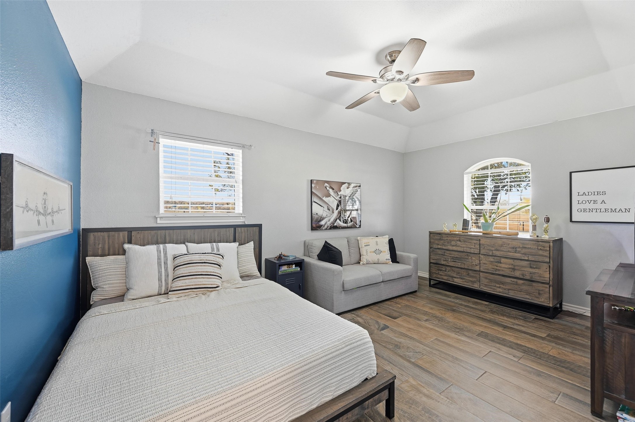 2701 Hulen Street Burleson TX 76028