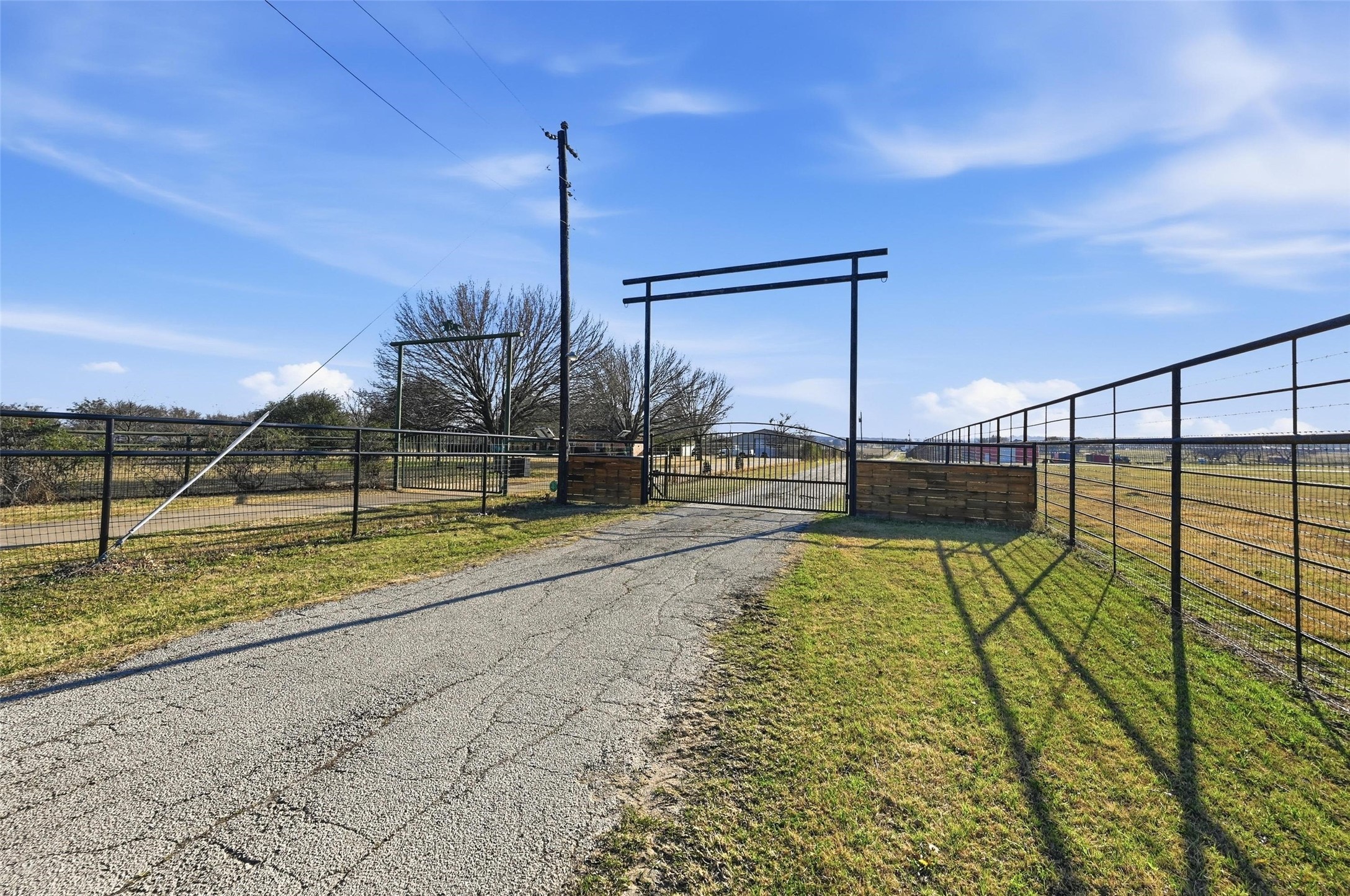 2701 Hulen Street Burleson TX 76028