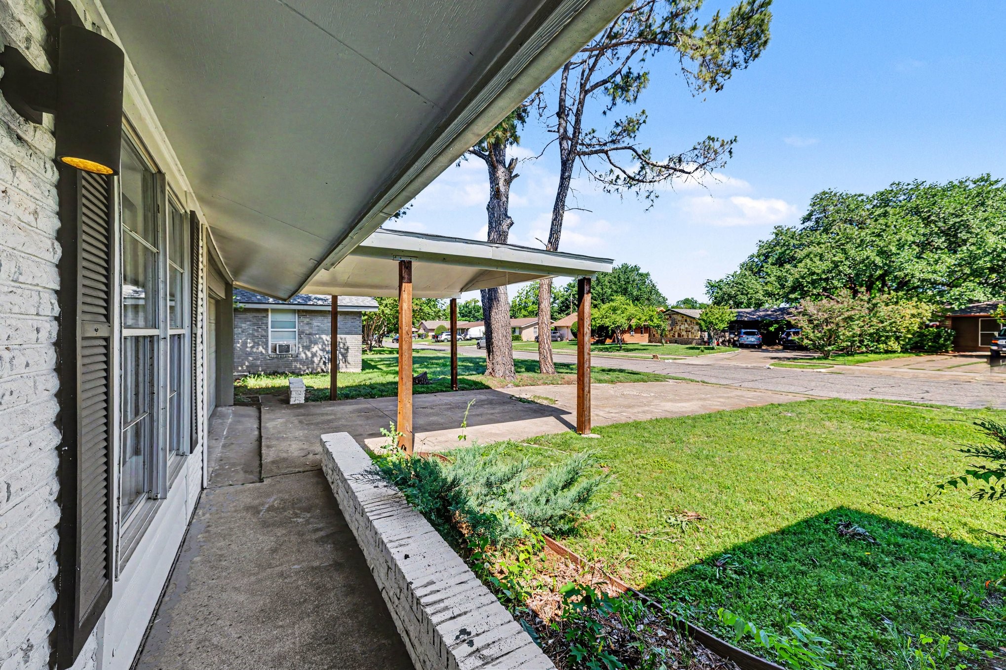 1702 Bristol Court N Irving TX 75062