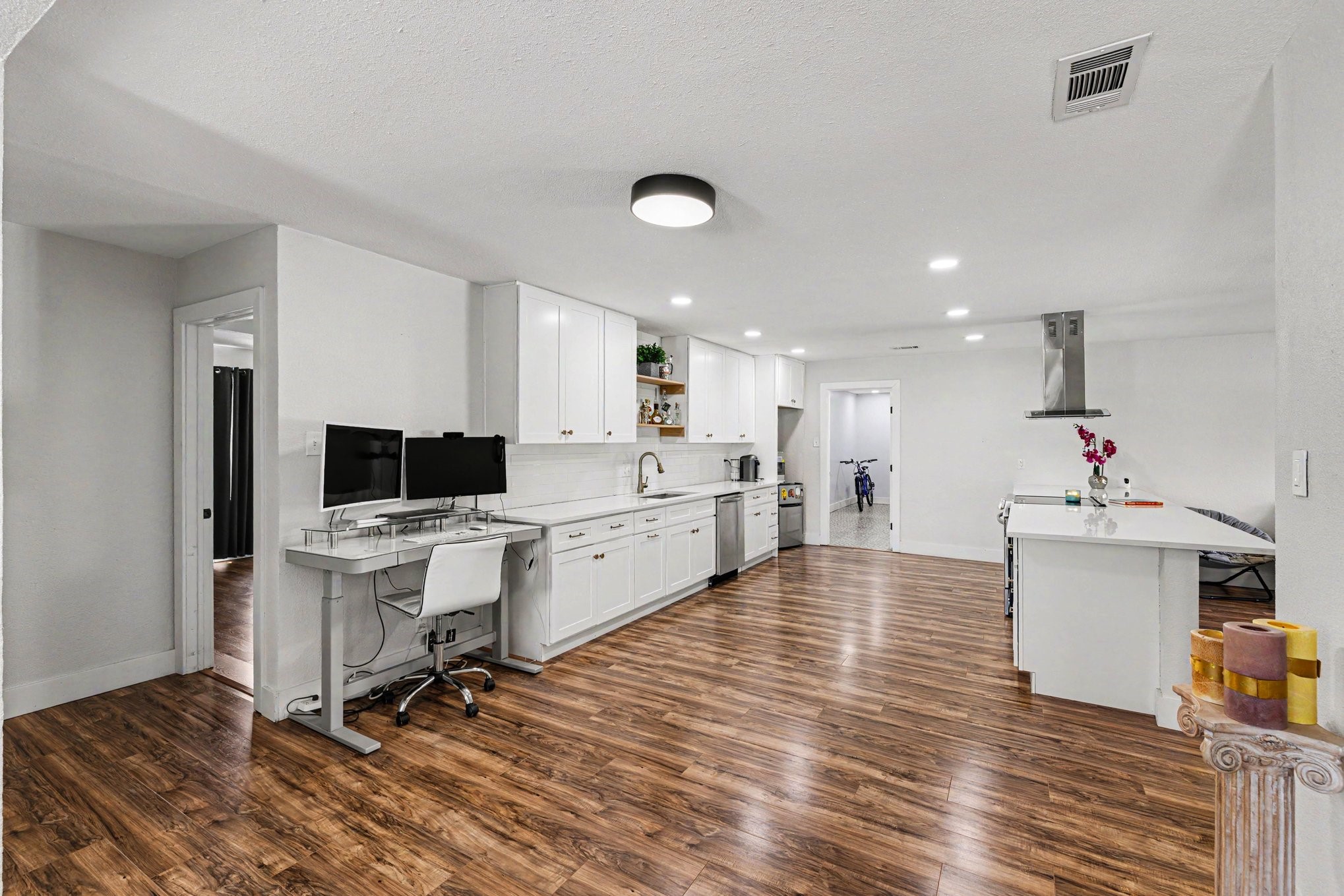1702 Bristol Court N Irving TX 75062