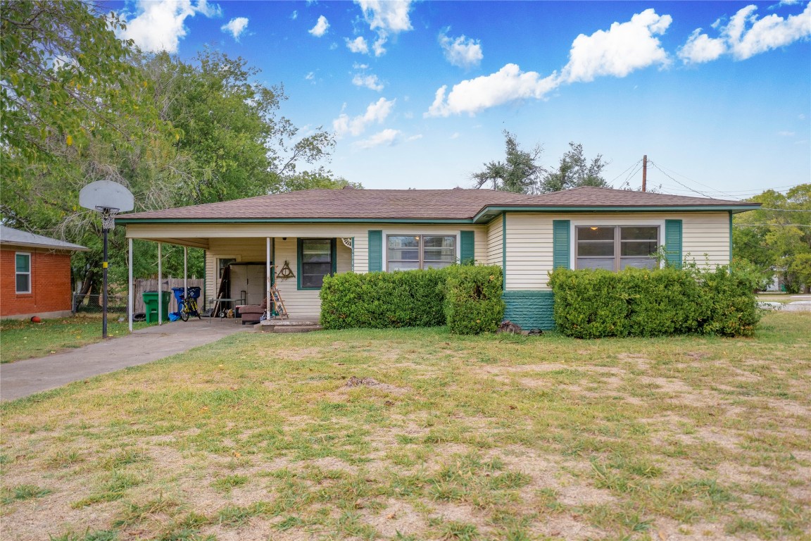 3202 Mitchell Street Greenville TX 75402
