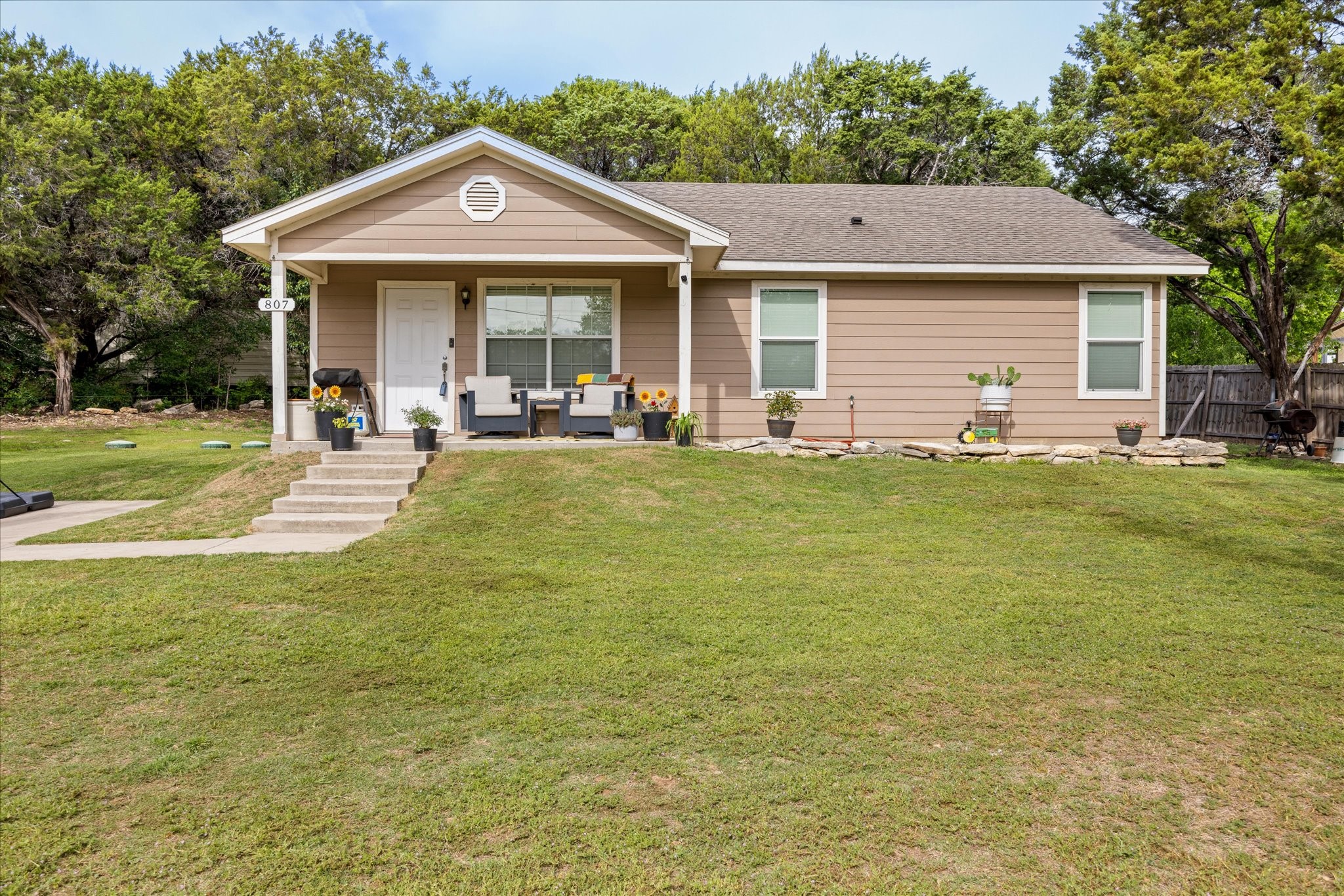 807 Rock Harbor Drive Granbury TX 76048