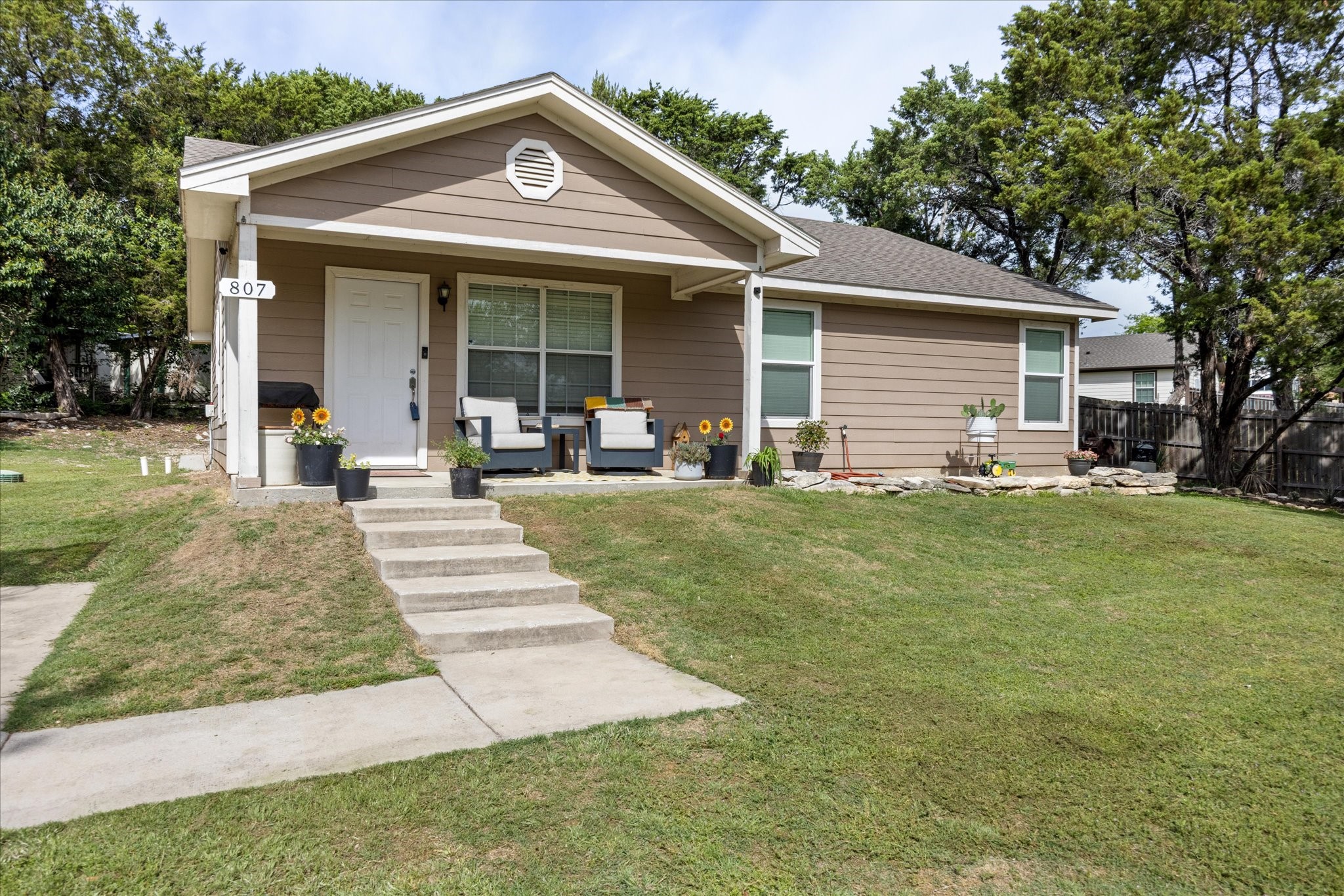 807 Rock Harbor Drive Granbury TX 76048