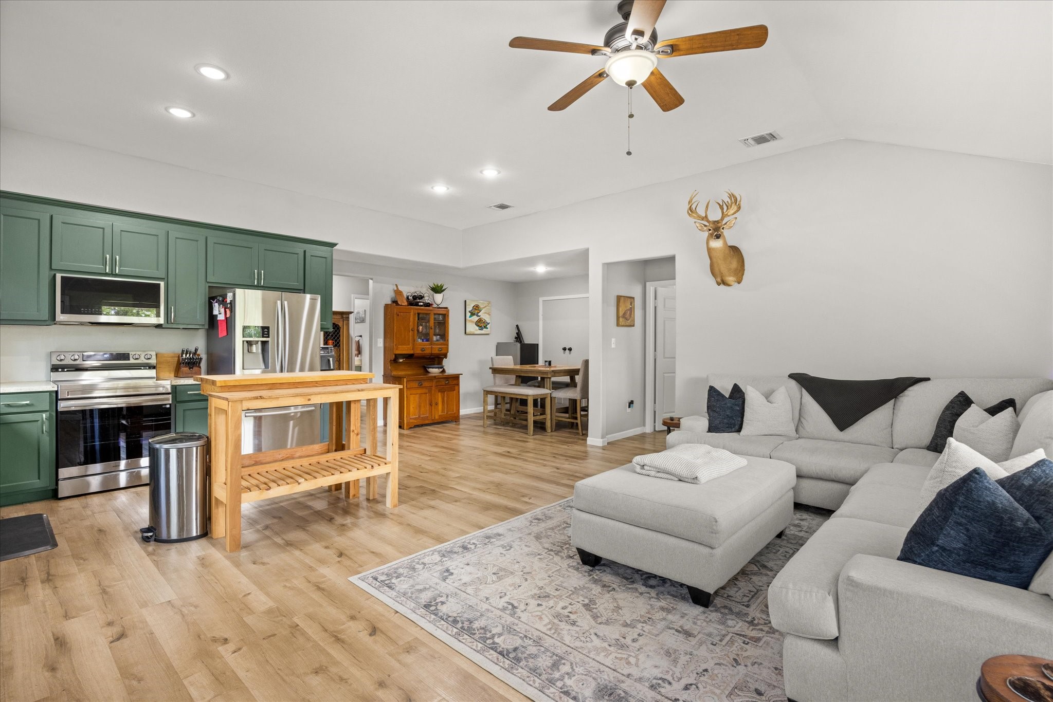 807 Rock Harbor Drive Granbury TX 76048
