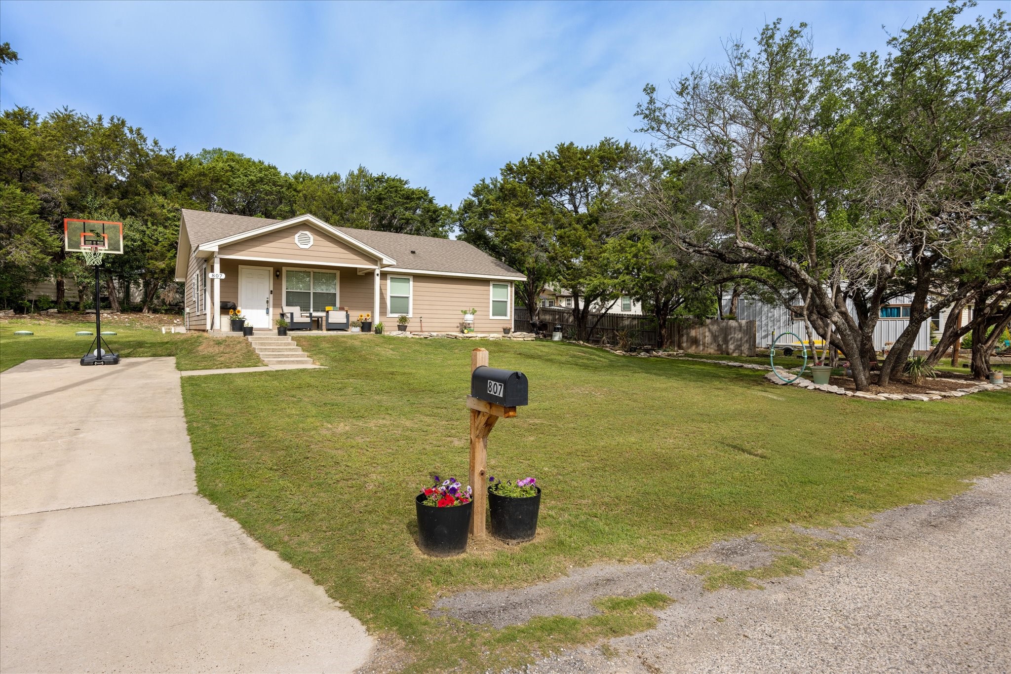 807 Rock Harbor Drive Granbury TX 76048