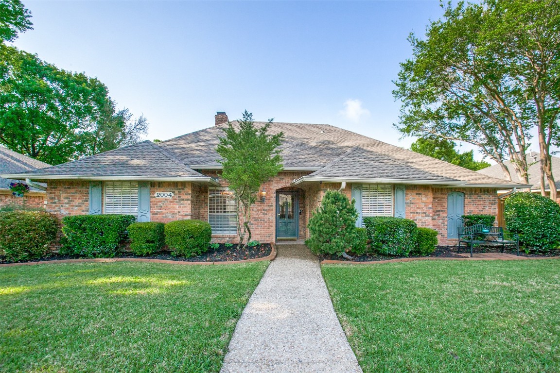 2004 Chestnut Hill Lane Richardson TX 75082