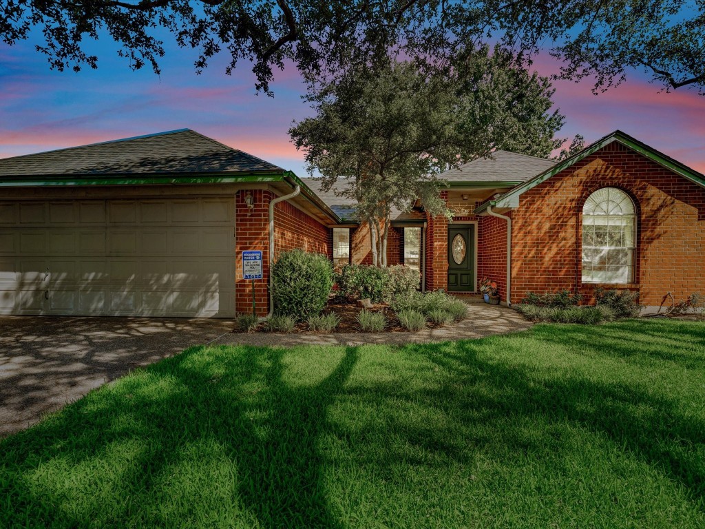 711 Mann Court Cleburne TX 76033