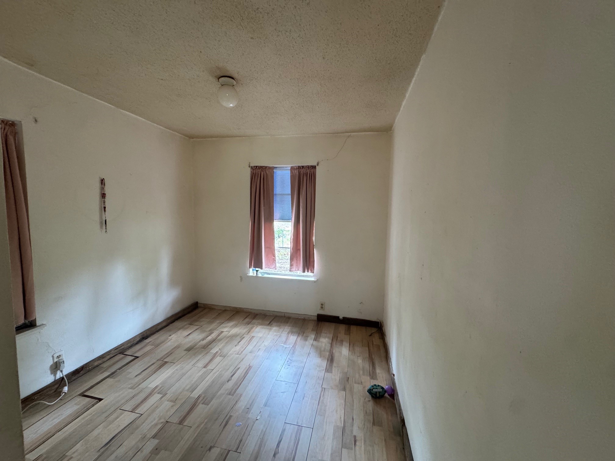 812 Cedarcrest Drive Tool TX 75143
