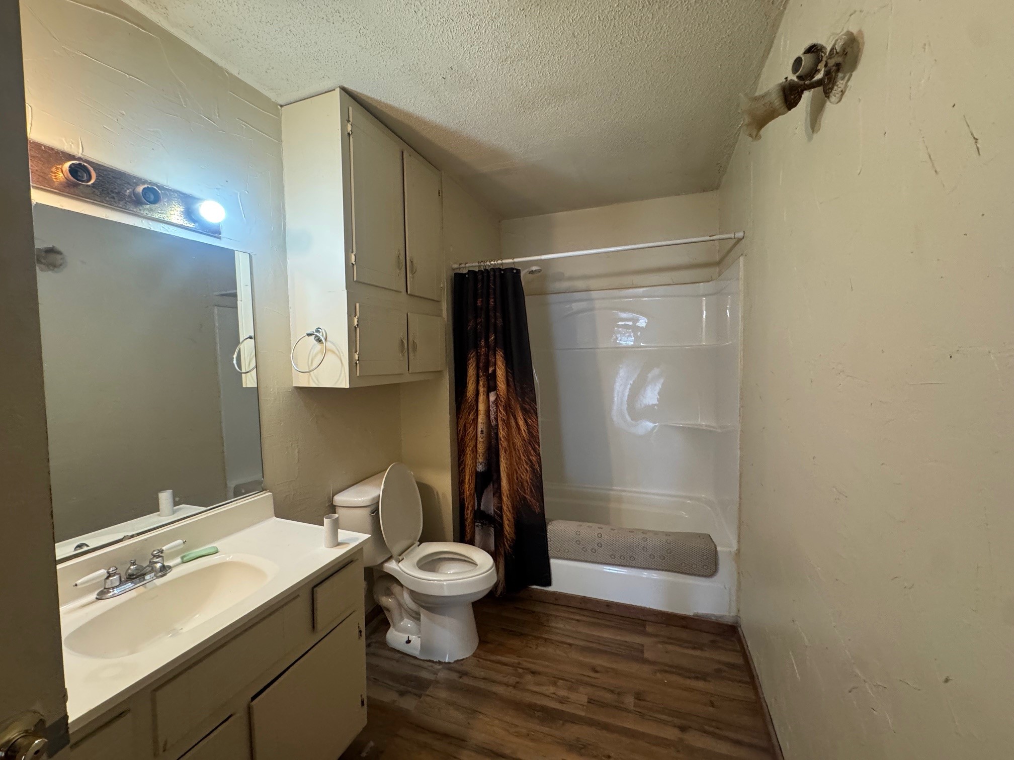 812 Cedarcrest Drive Tool TX 75143