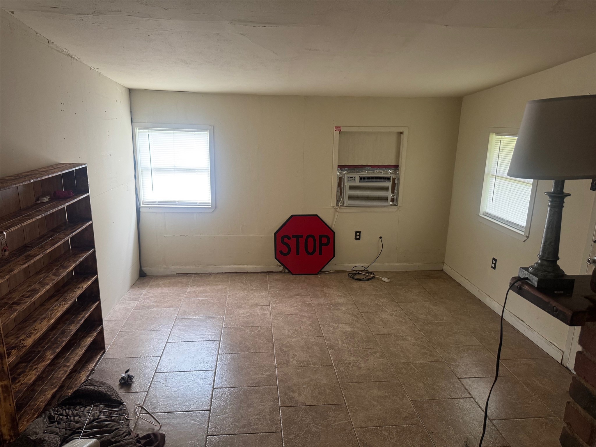 812 Cedarcrest Drive Tool TX 75143