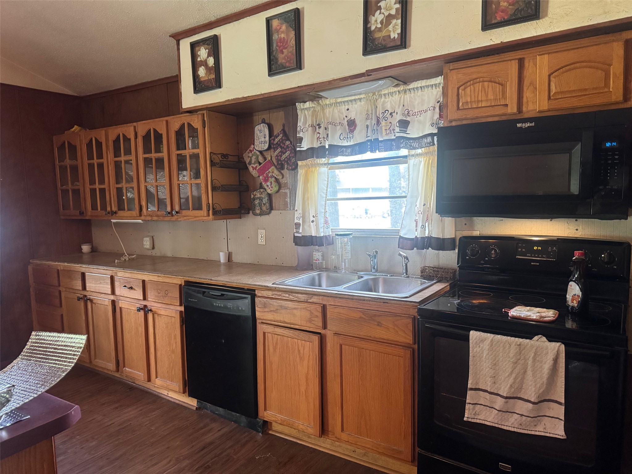 812 Cedarcrest Drive Tool TX 75143