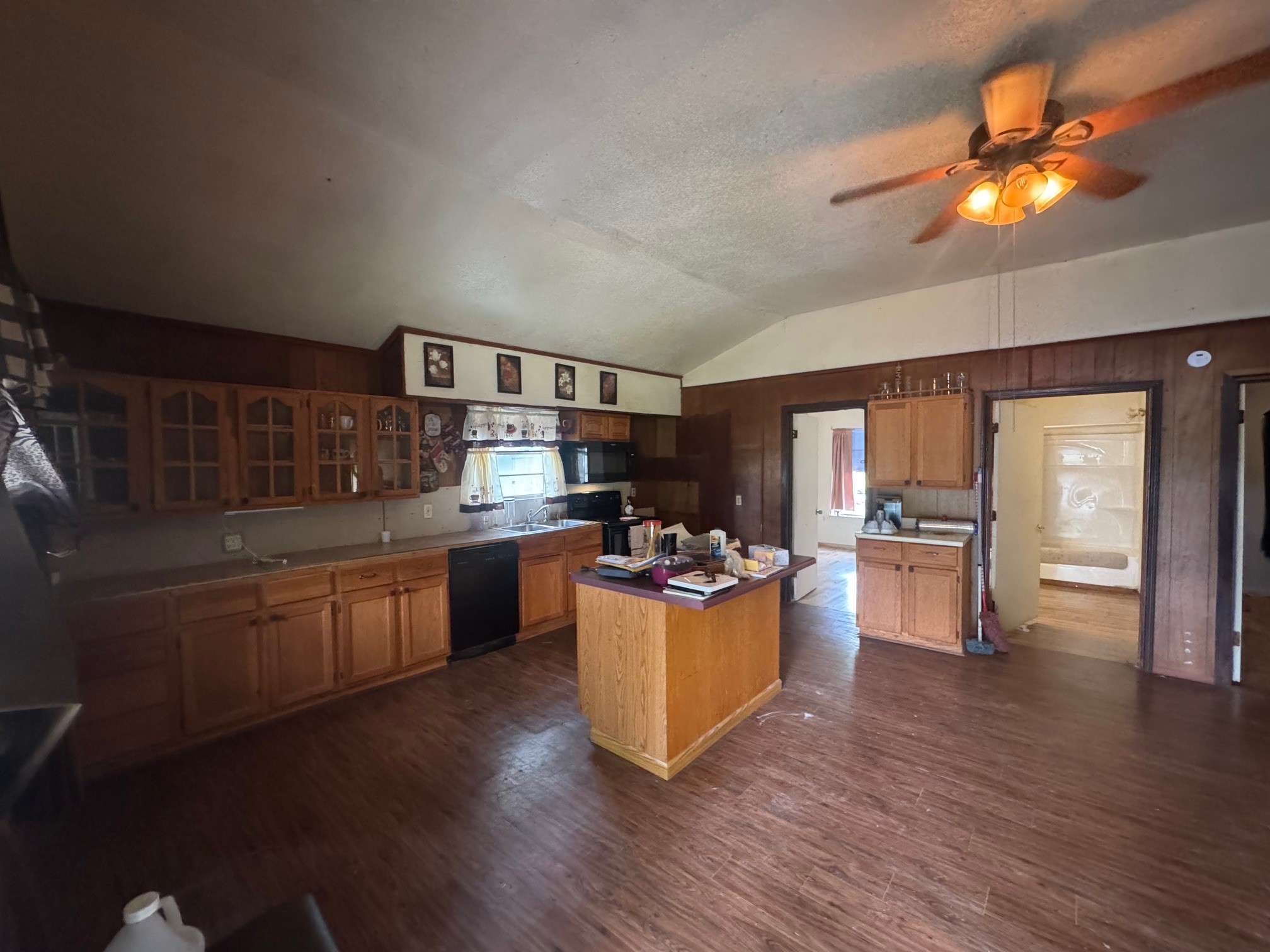 812 Cedarcrest Drive Tool TX 75143