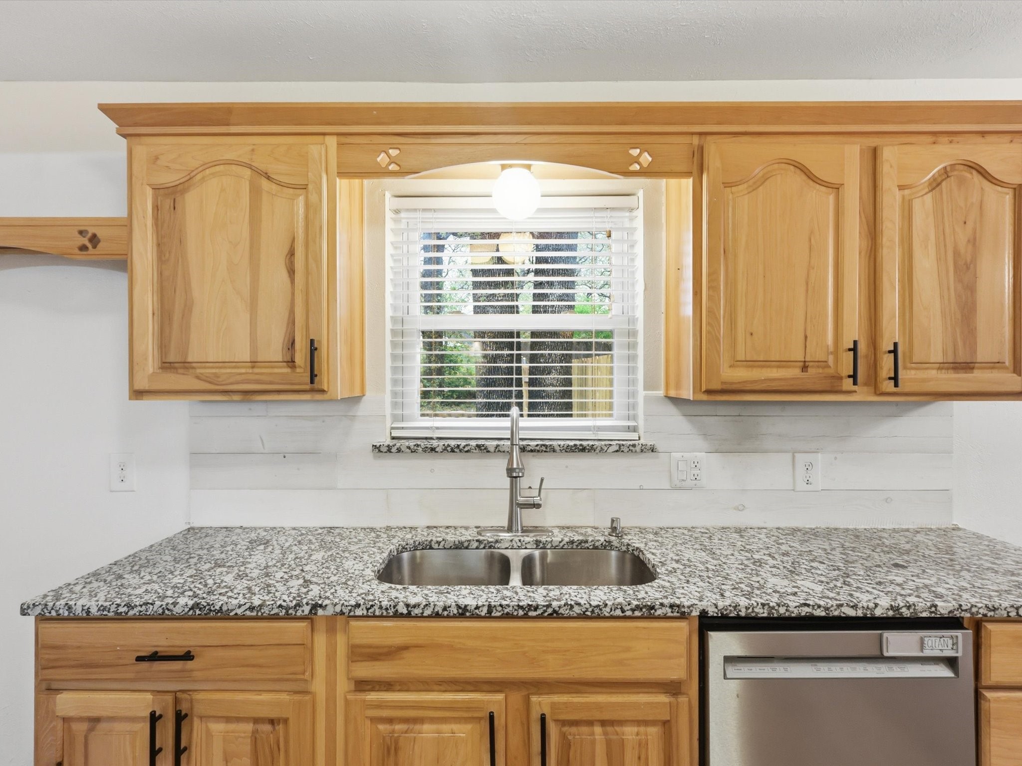 209 Valley View Court Azle TX 76020