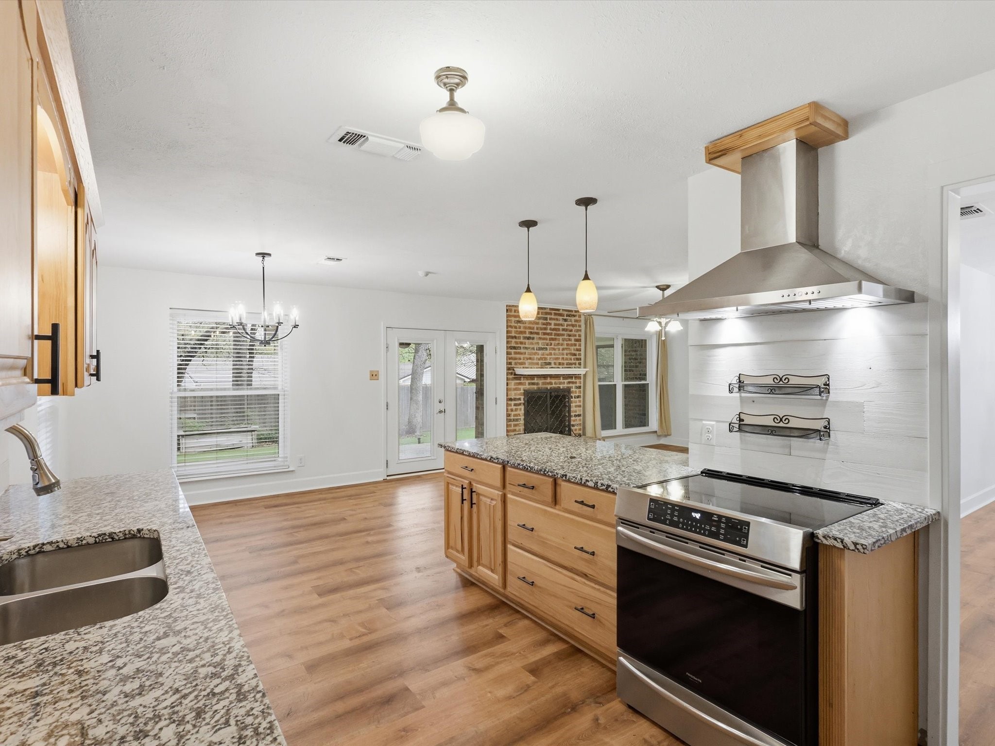 209 Valley View Court Azle TX 76020