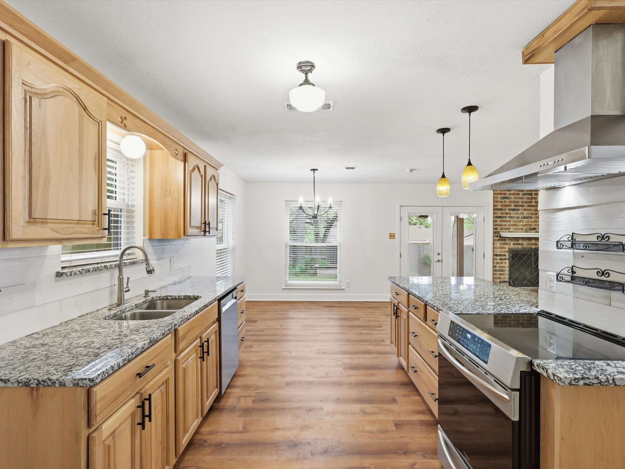 209 Valley View Court Azle TX 76020