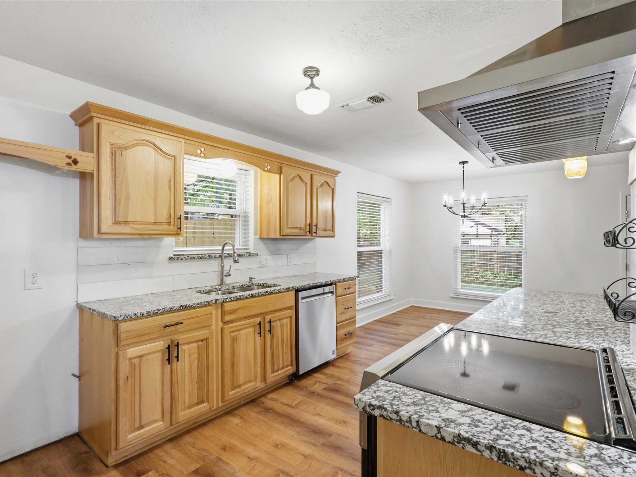 209 Valley View Court Azle TX 76020
