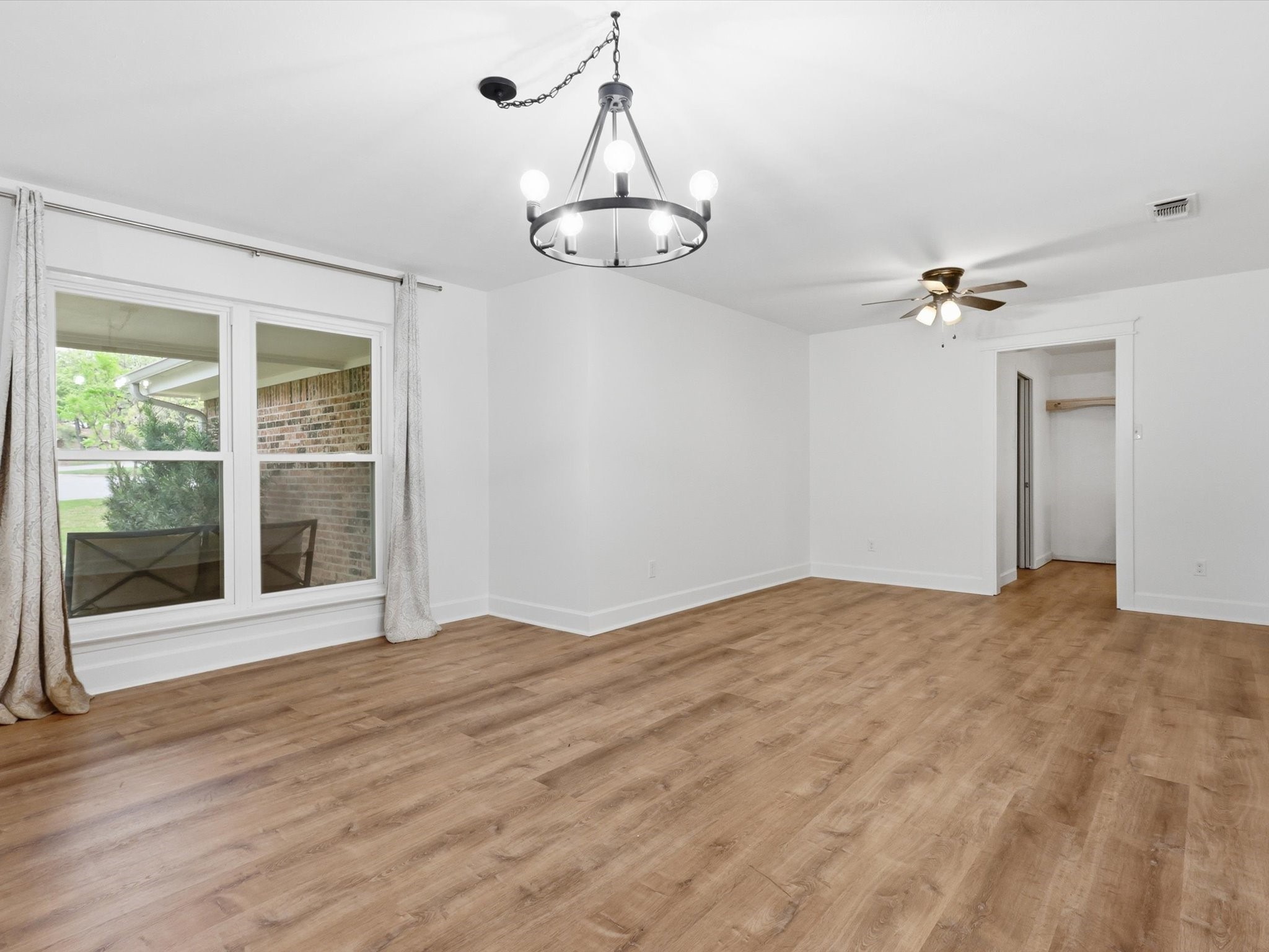 209 Valley View Court Azle TX 76020