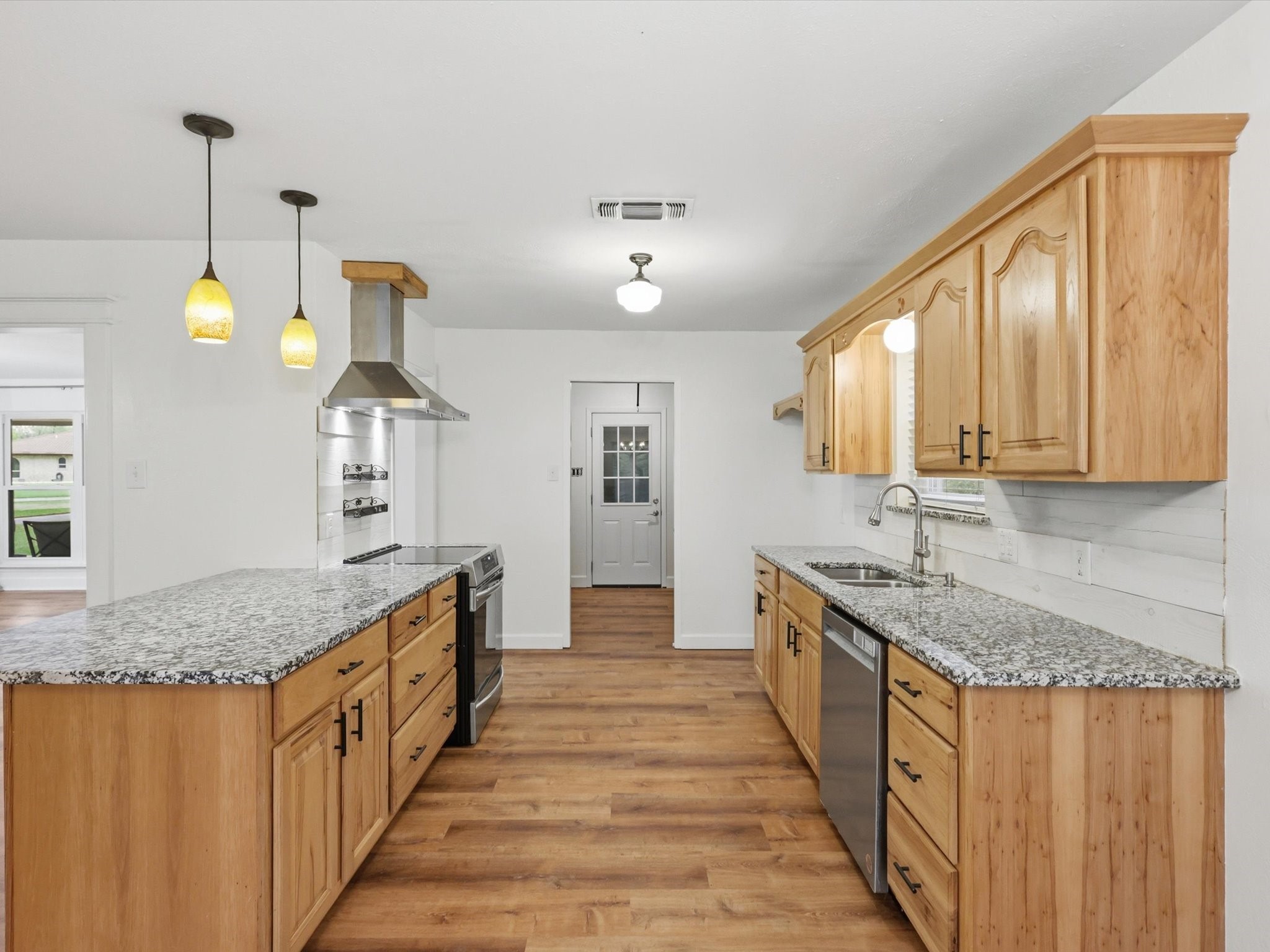 209 Valley View Court Azle TX 76020