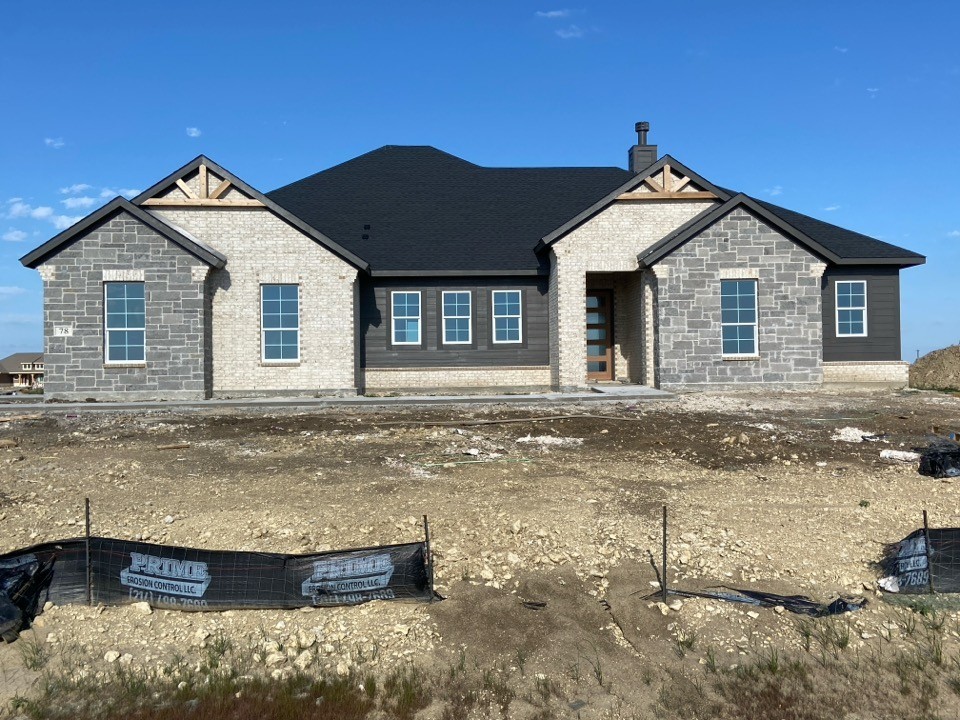 78 Aurora Avenue Valley View TX 76272