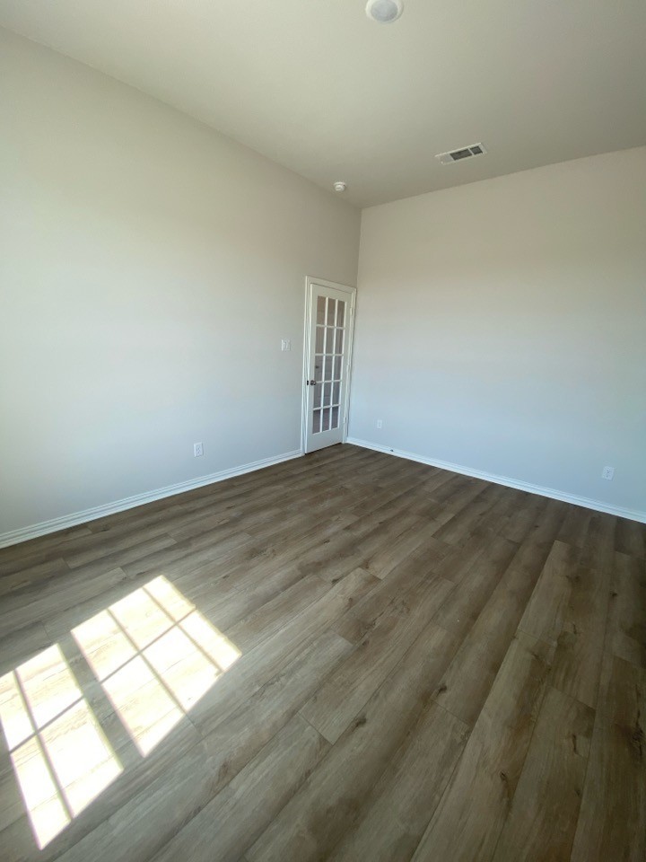 78 Aurora Avenue Valley View TX 76272