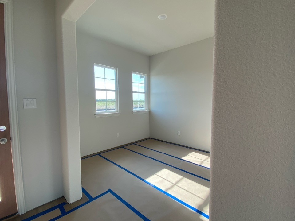 78 Aurora Avenue Valley View TX 76272