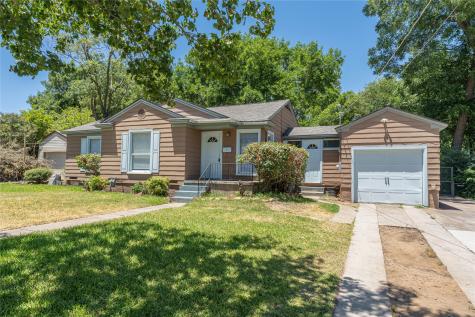 713 Hillcrest Street Denton TX 76201