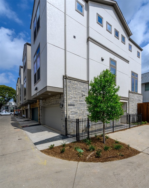 5304 Laurel Branch Drive Dallas TX 75209