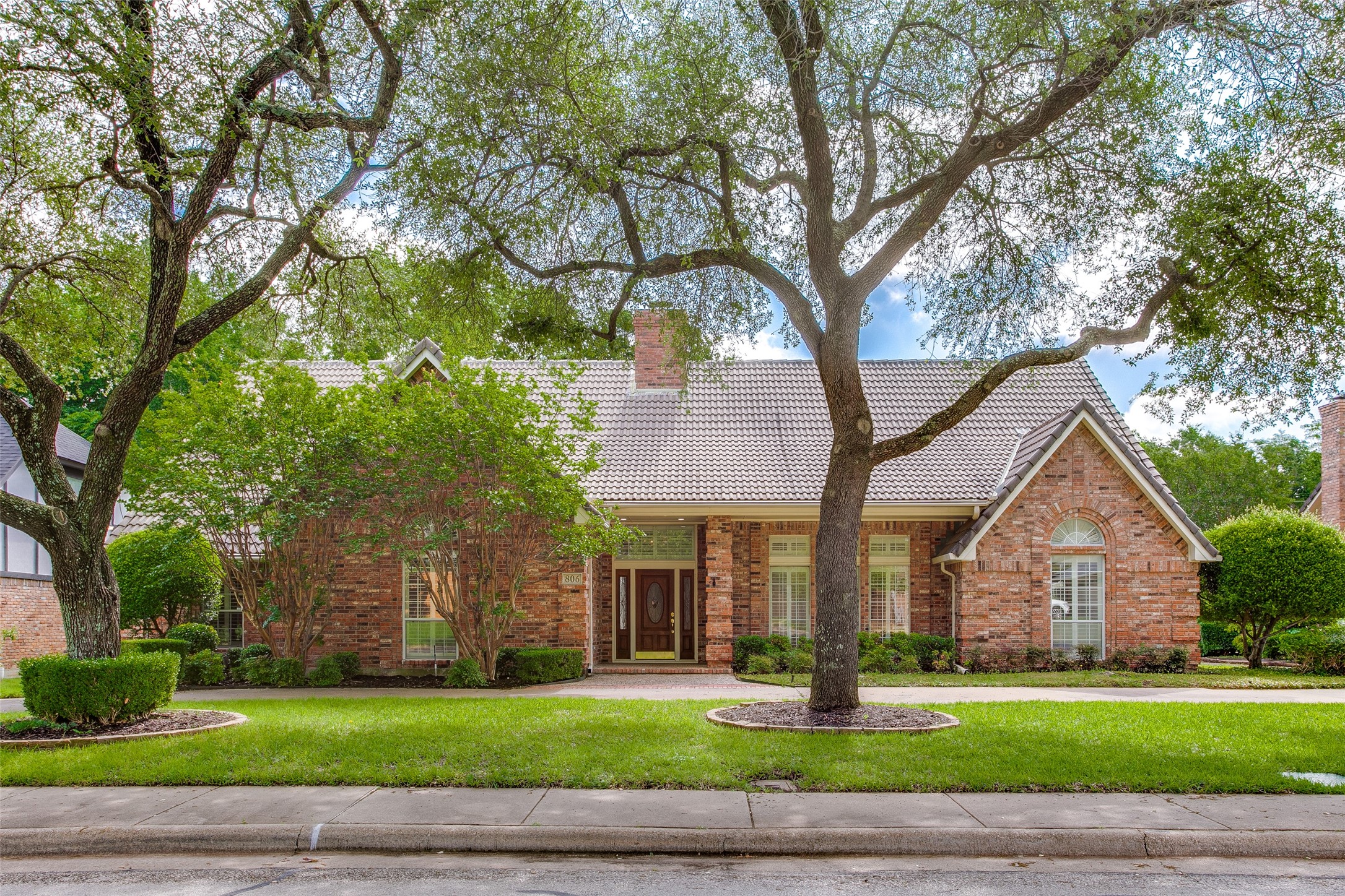 806 Kensington Drive Duncanville TX 75137