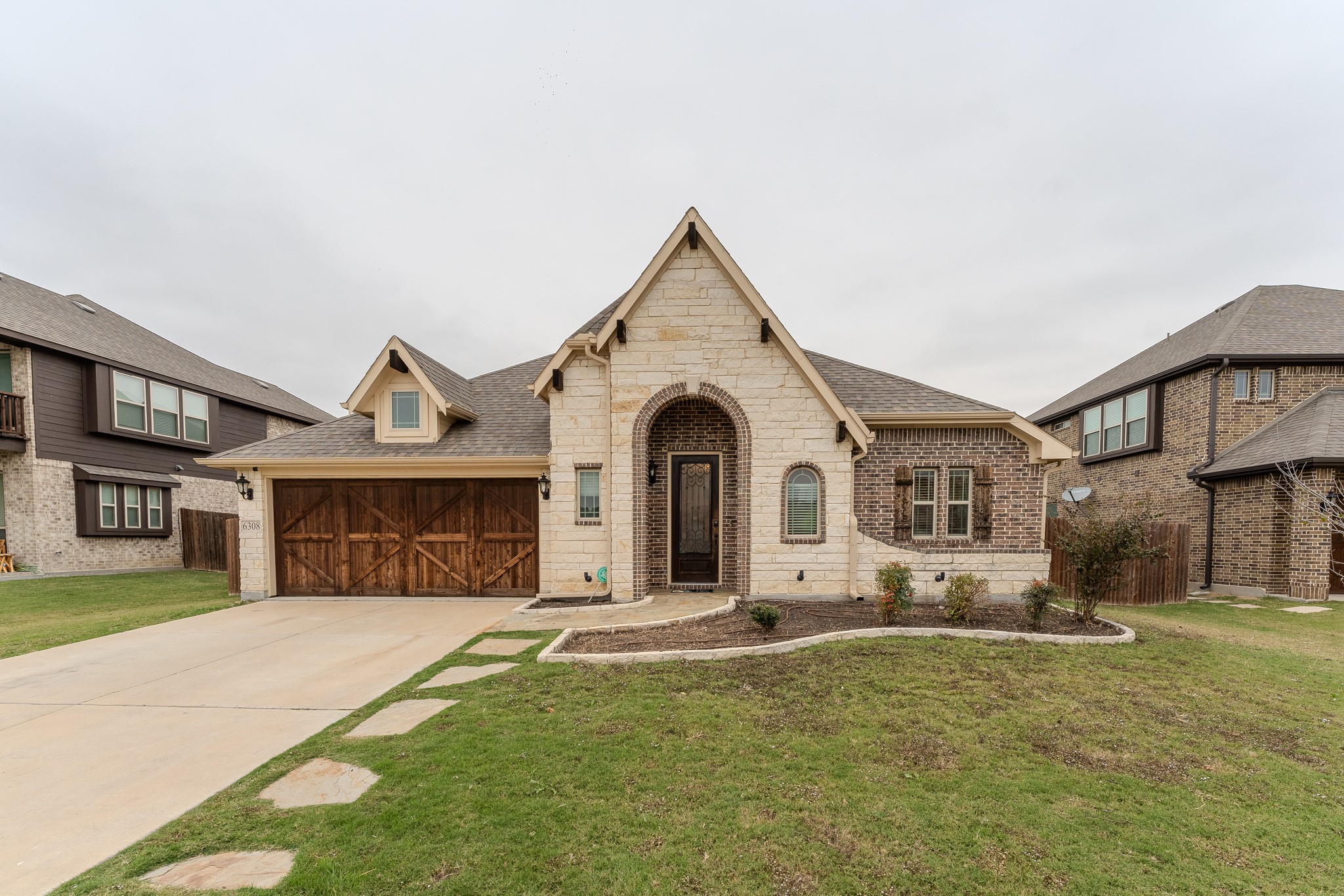 6308 Sudbury Lane Mesquite TX 75181