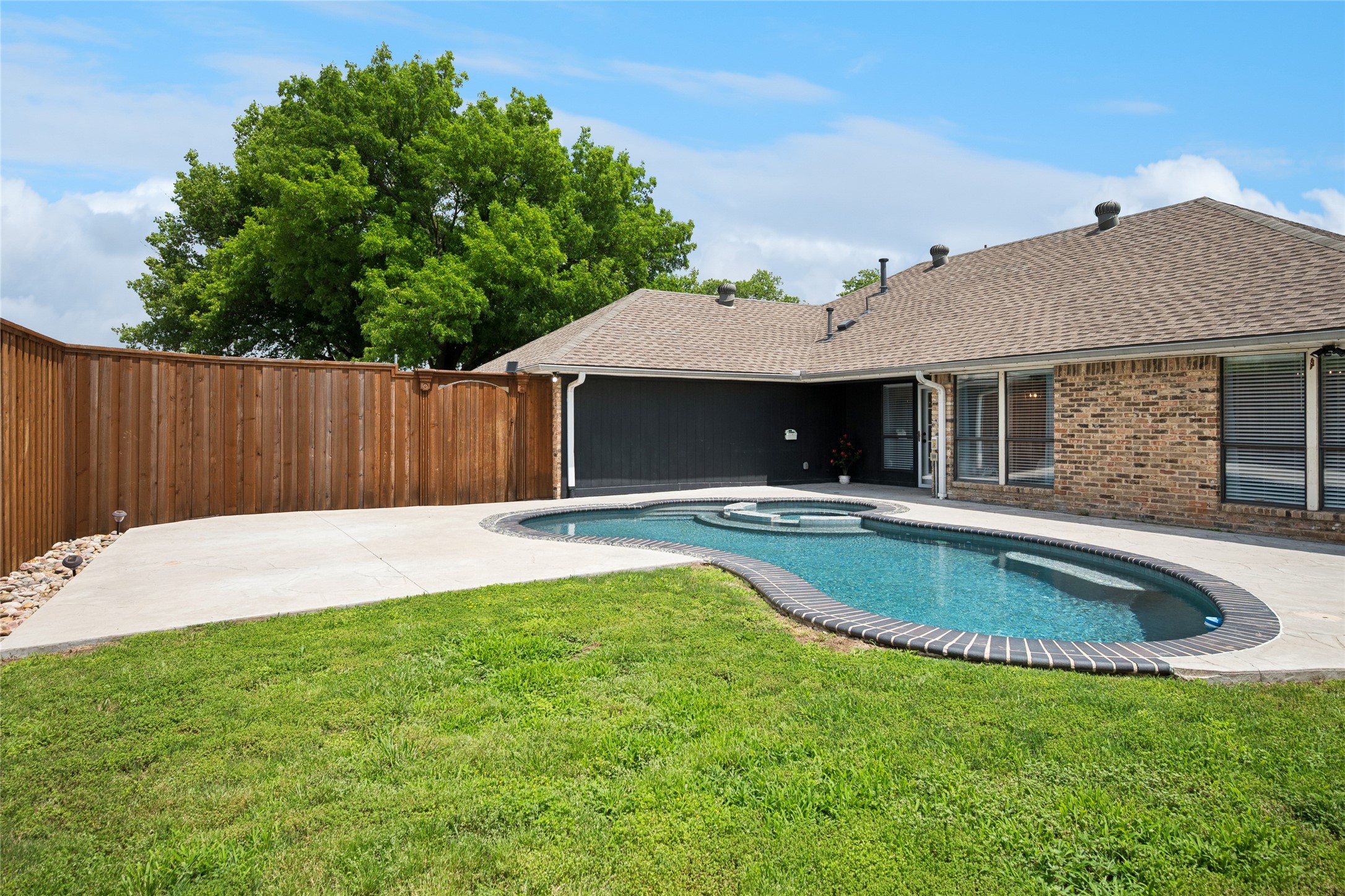 1613 Nevada Drive Plano TX 75093