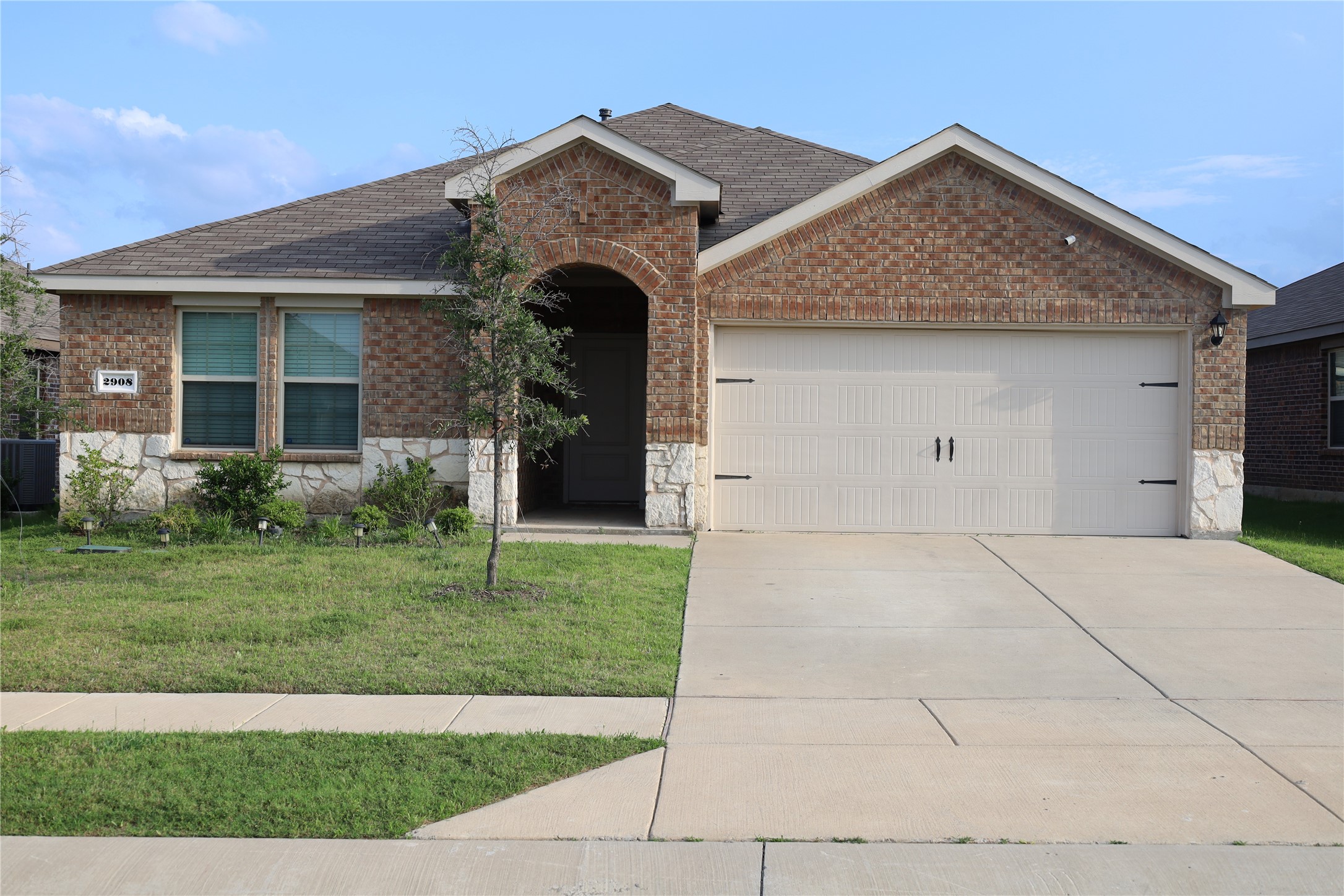 2908 Roper Street Royse City TX 75189
